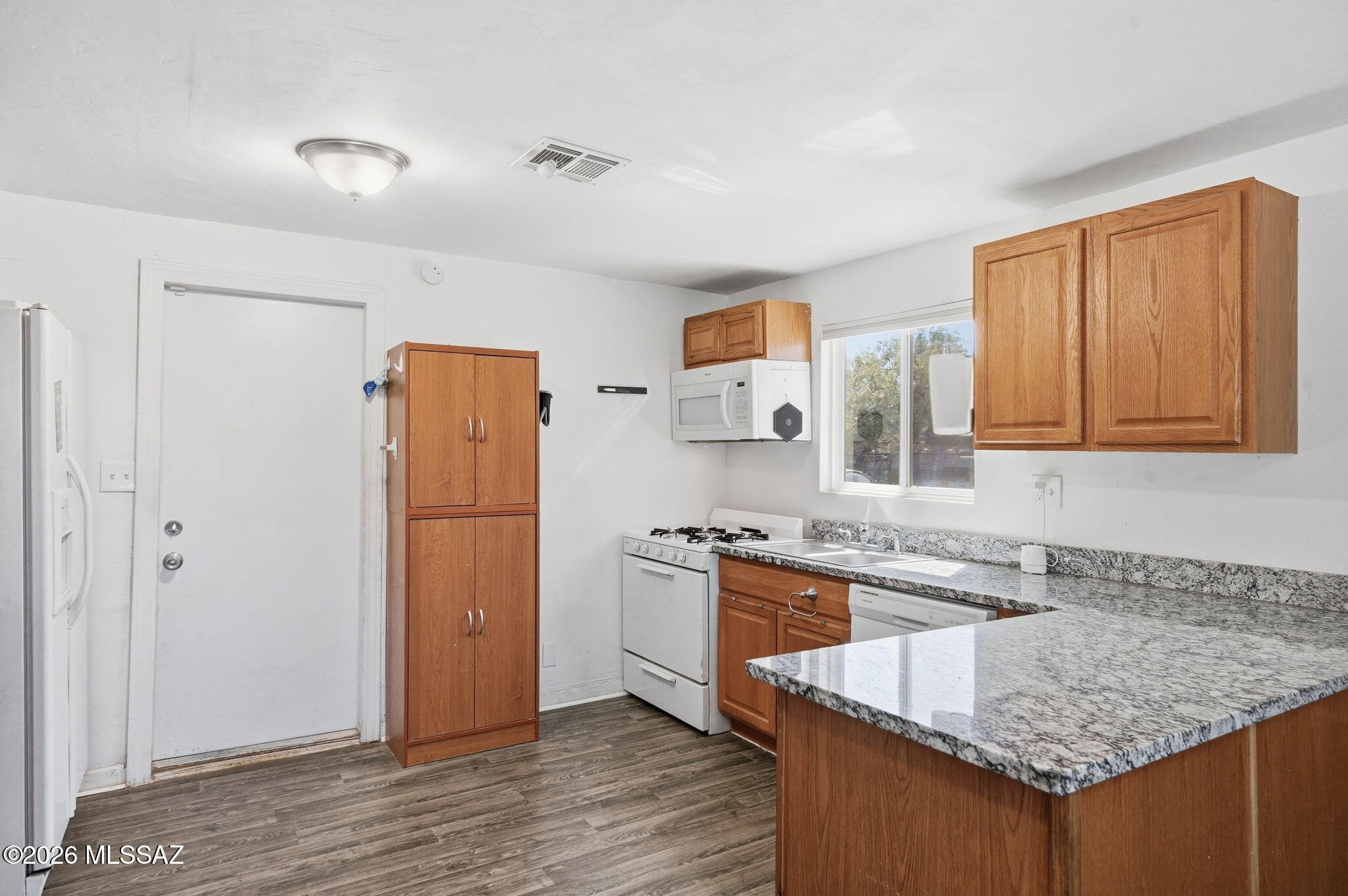3720 E Monte Vista Drive