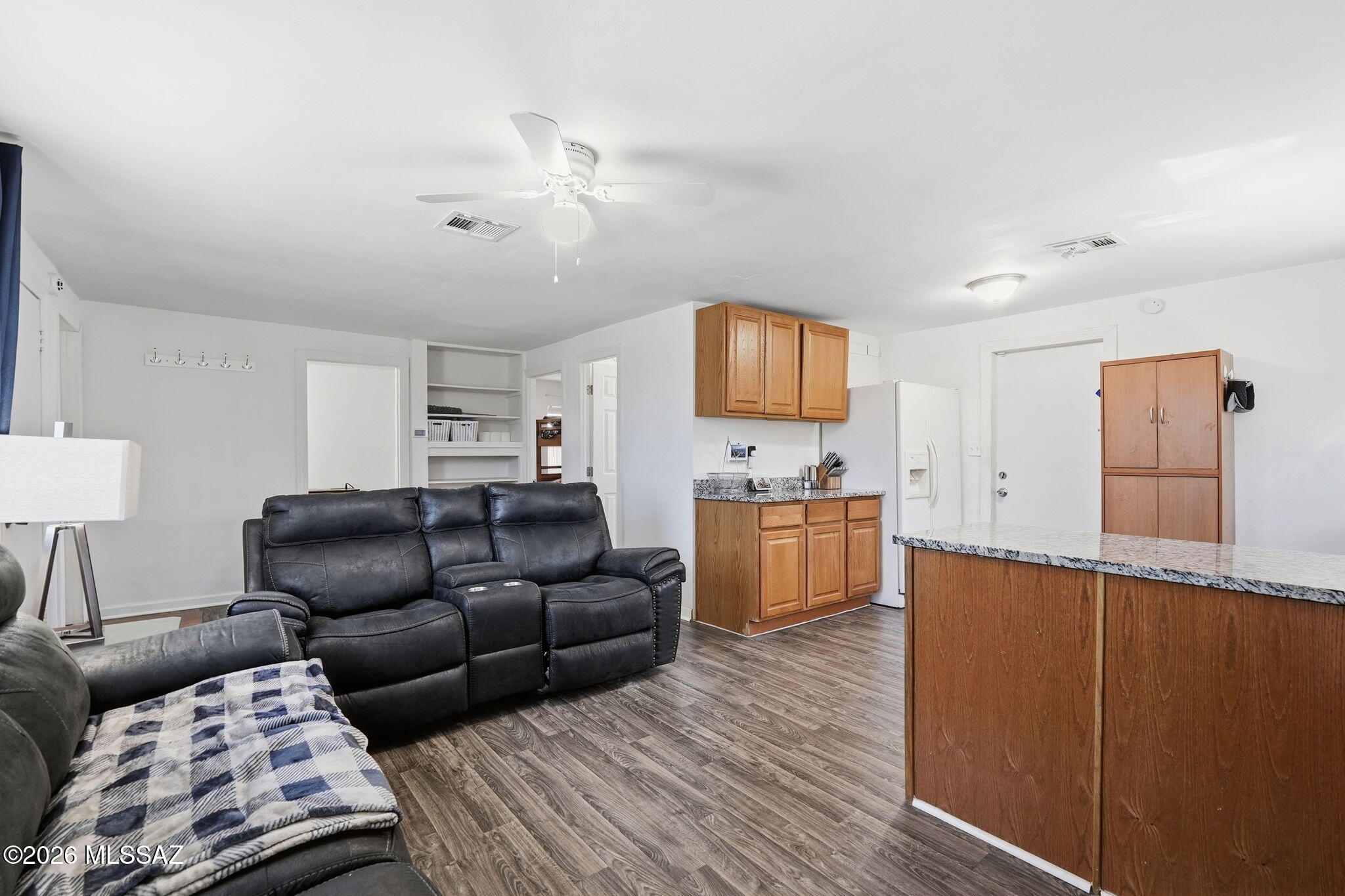 3720 E Monte Vista Drive