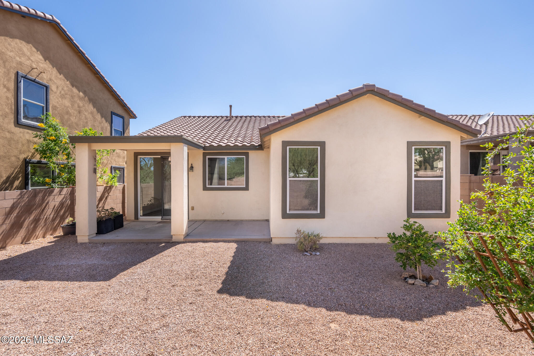15741 S Camino Muesa
