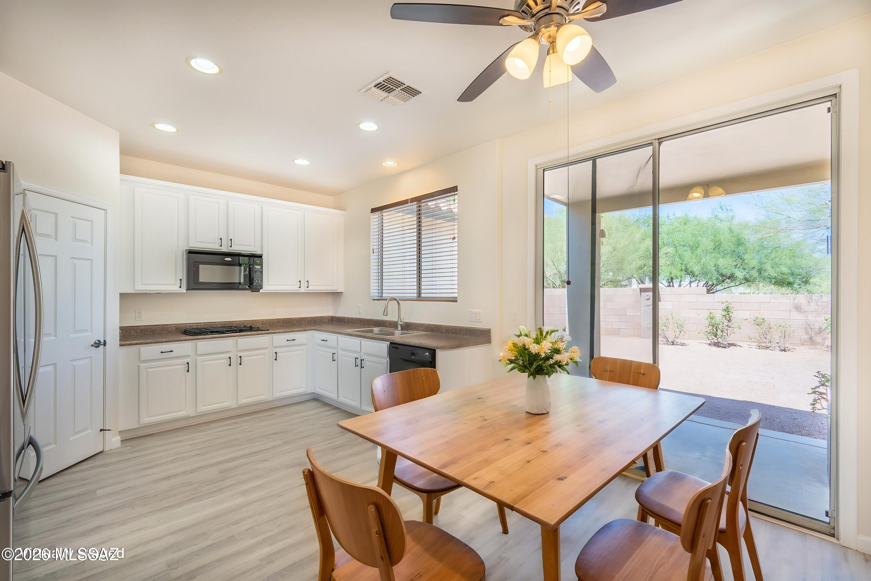 15741 S Camino Muesa