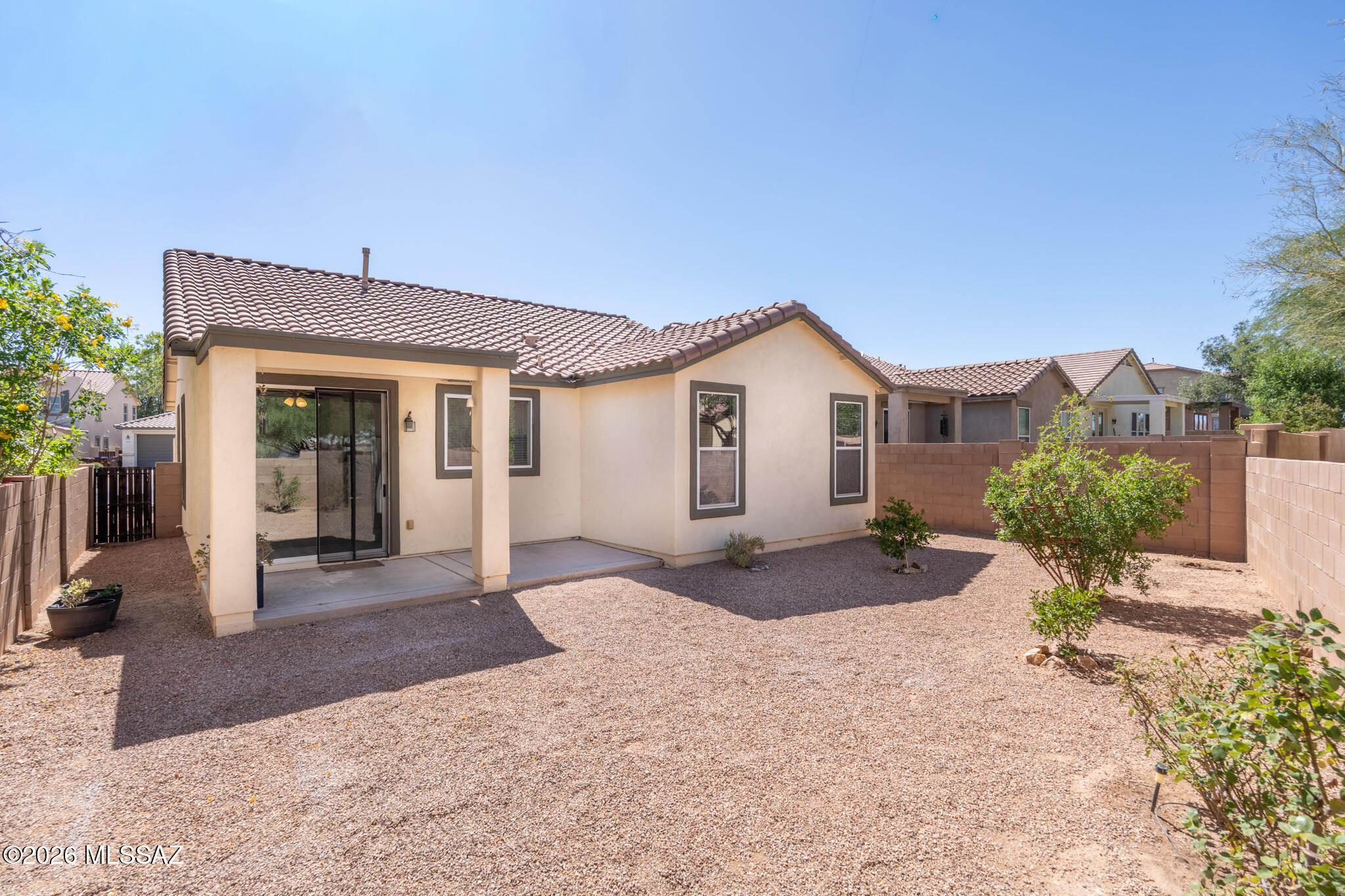 15741 S Camino Muesa