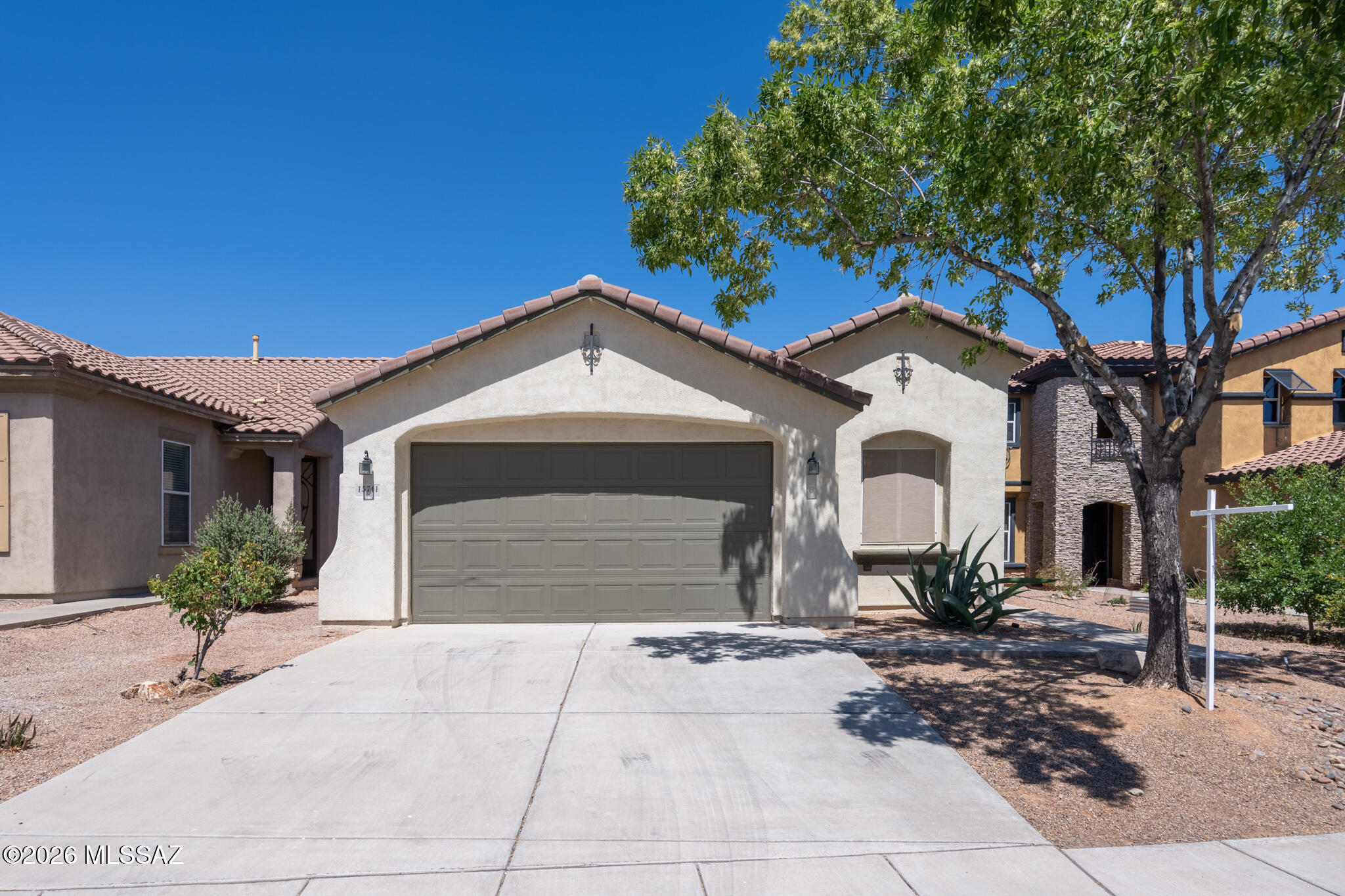 15741 S Camino Muesa