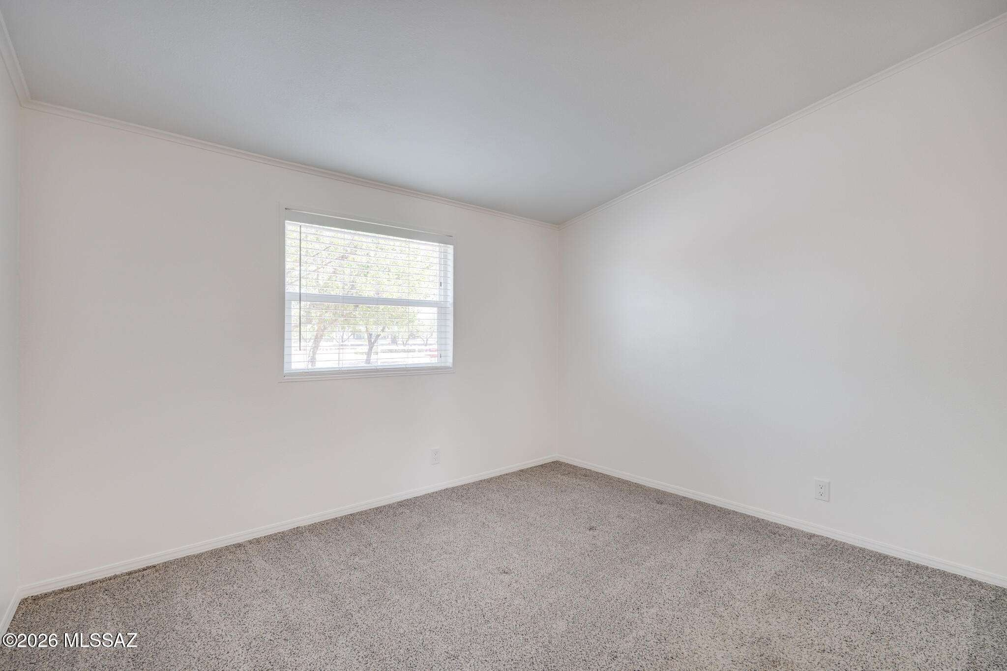 16620 W Falcon Lane