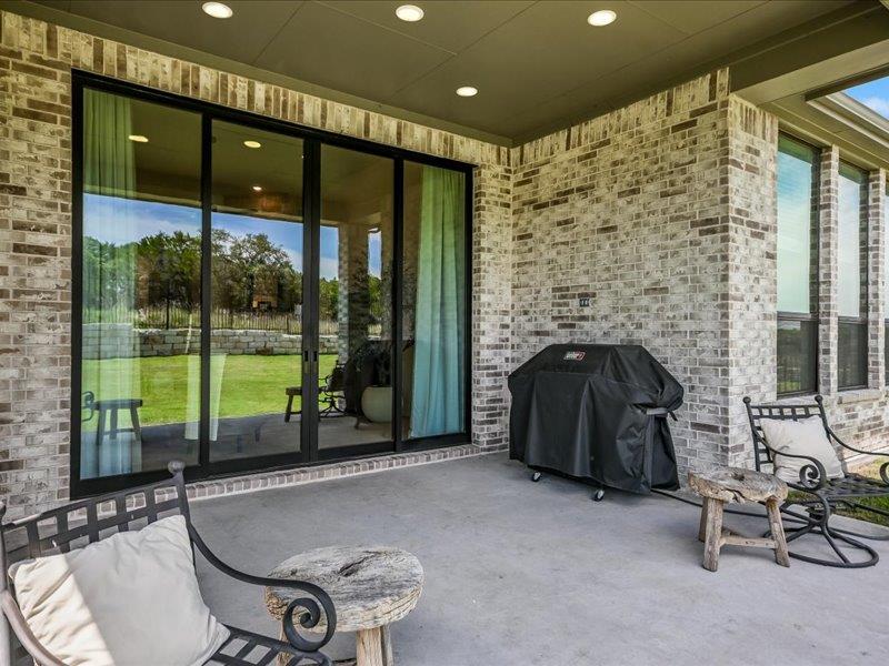 320 Old Stone RD