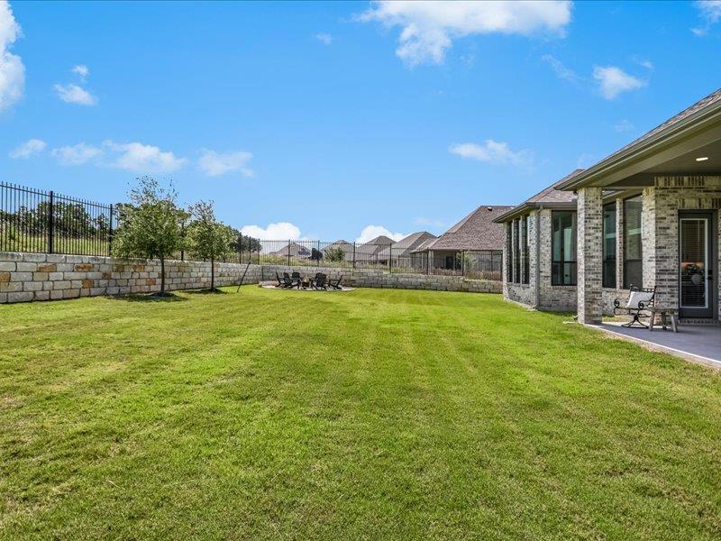 320 Old Stone RD