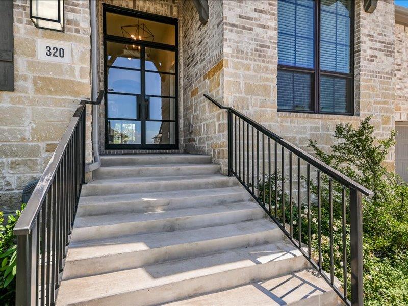 320 Old Stone RD