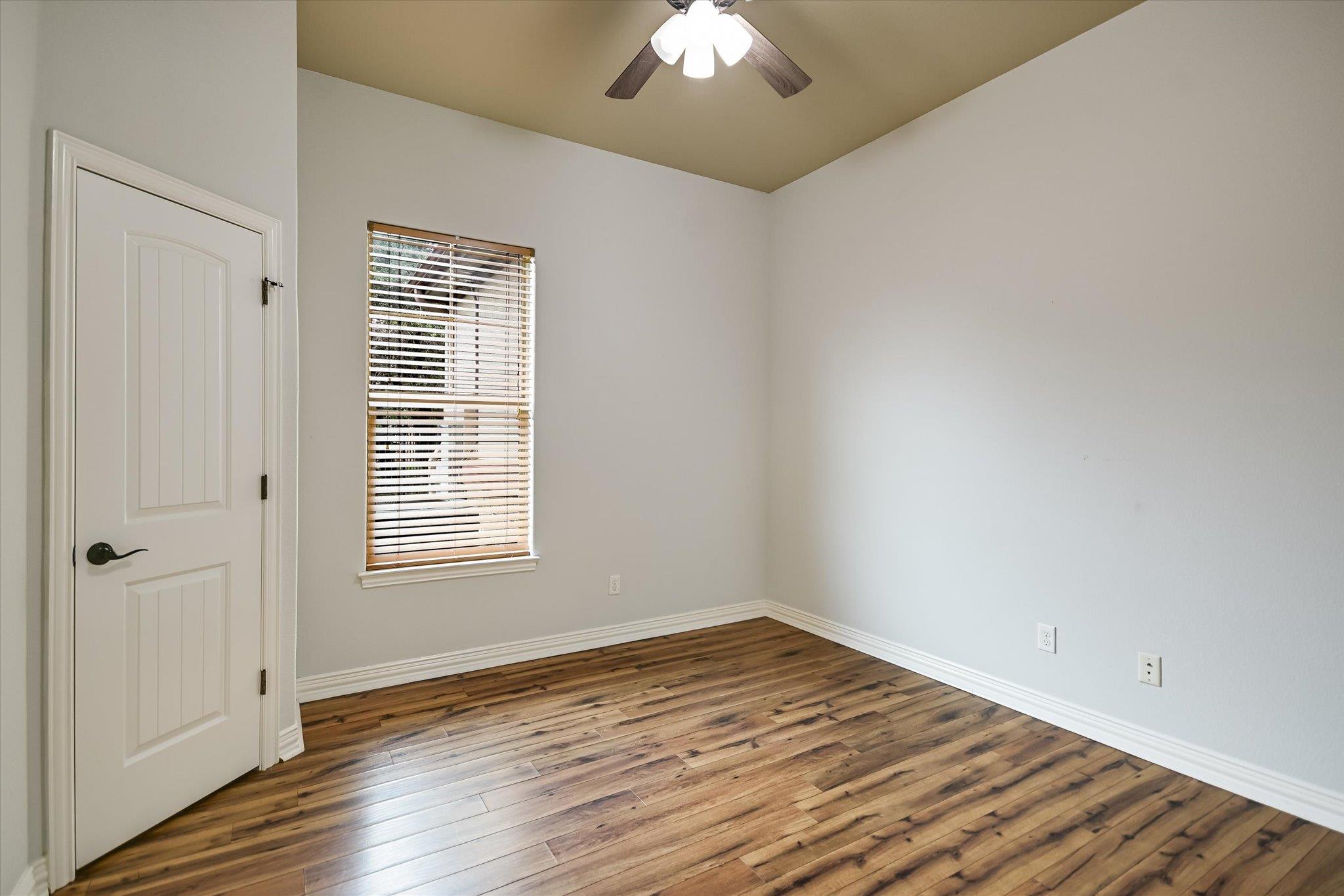 101 Paloma PL