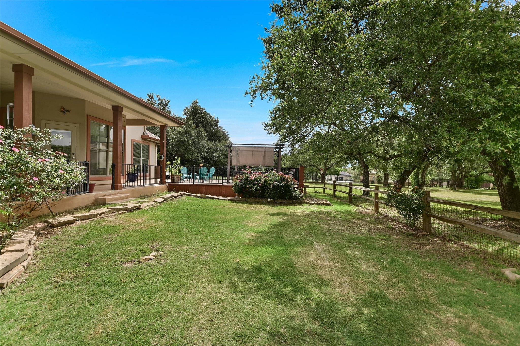 101 Paloma PL