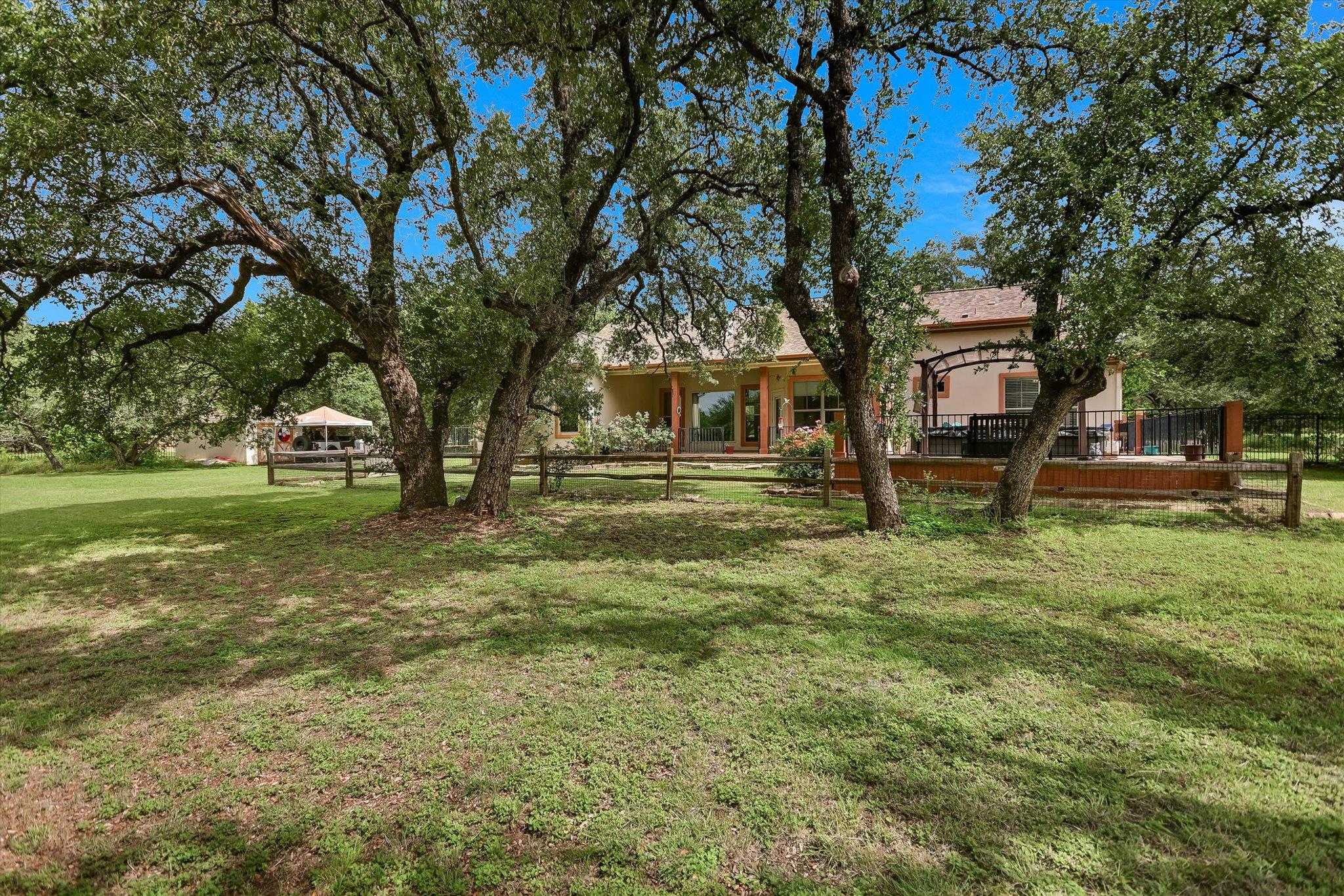 101 Paloma PL