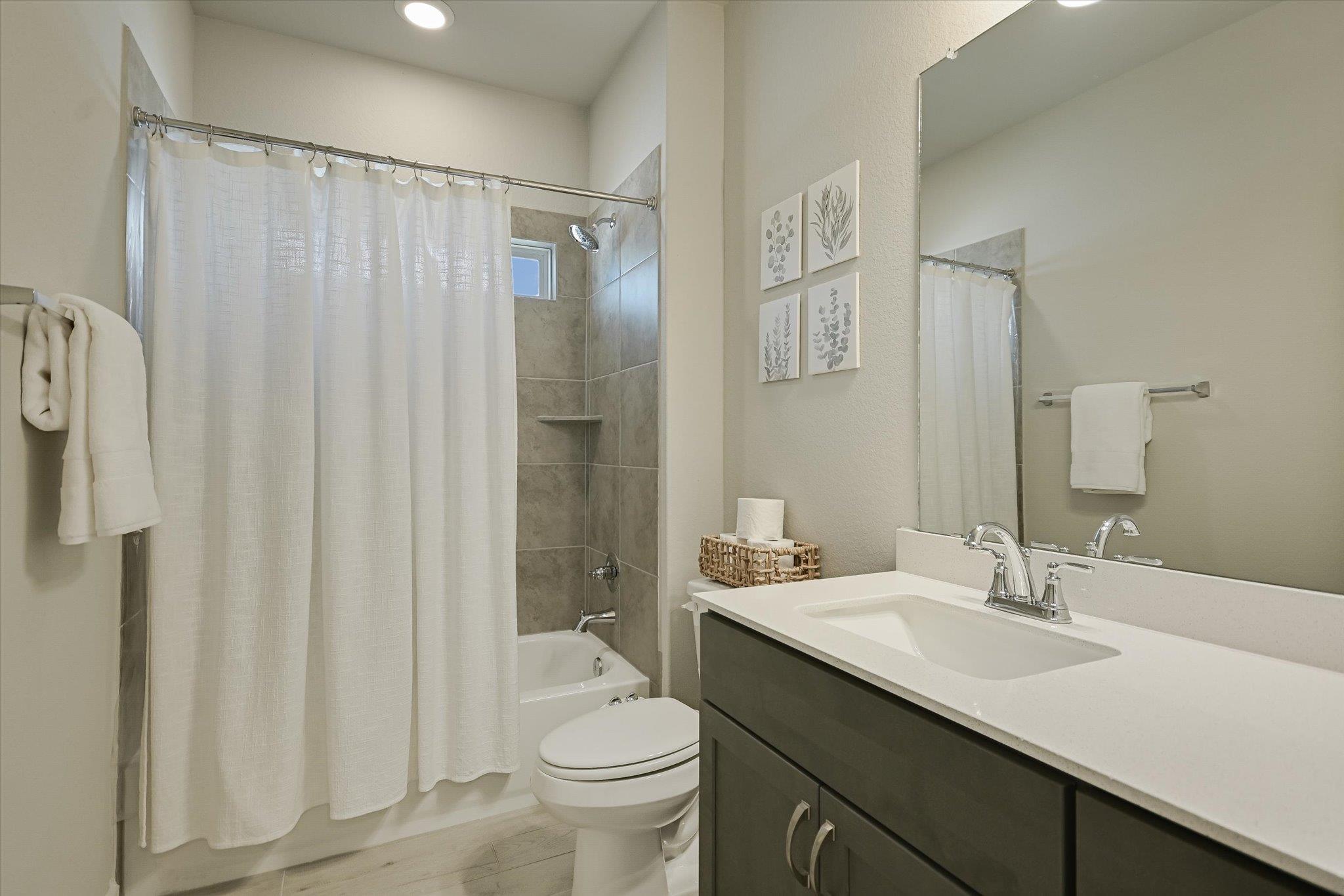 11504 Comano DR