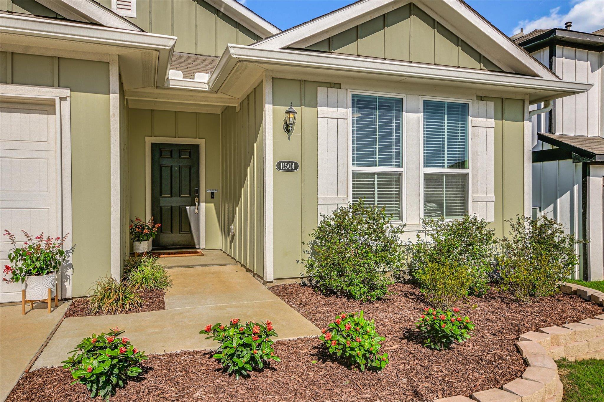 11504 Comano DR