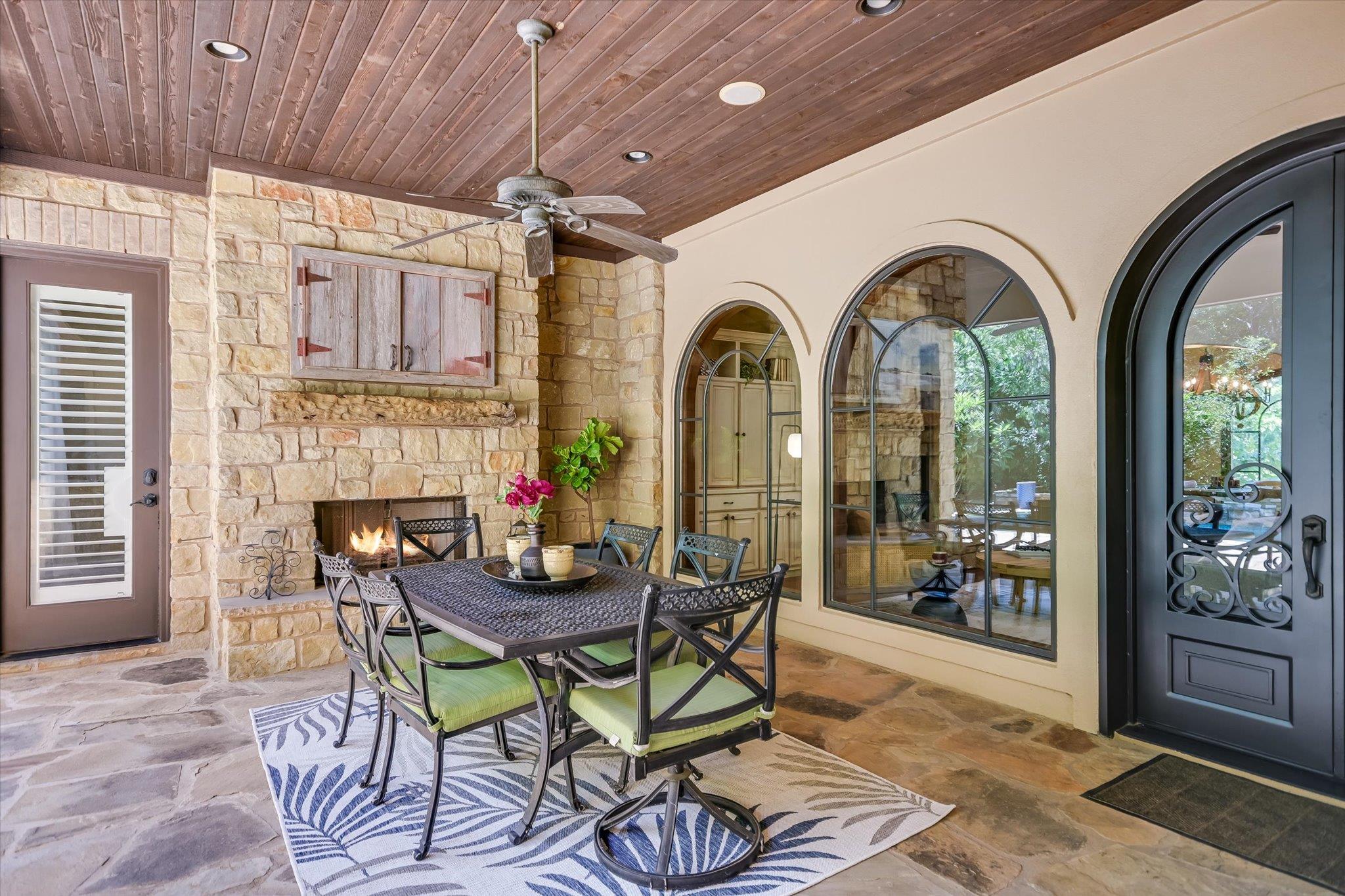 1402 Barclay DR Unit: E