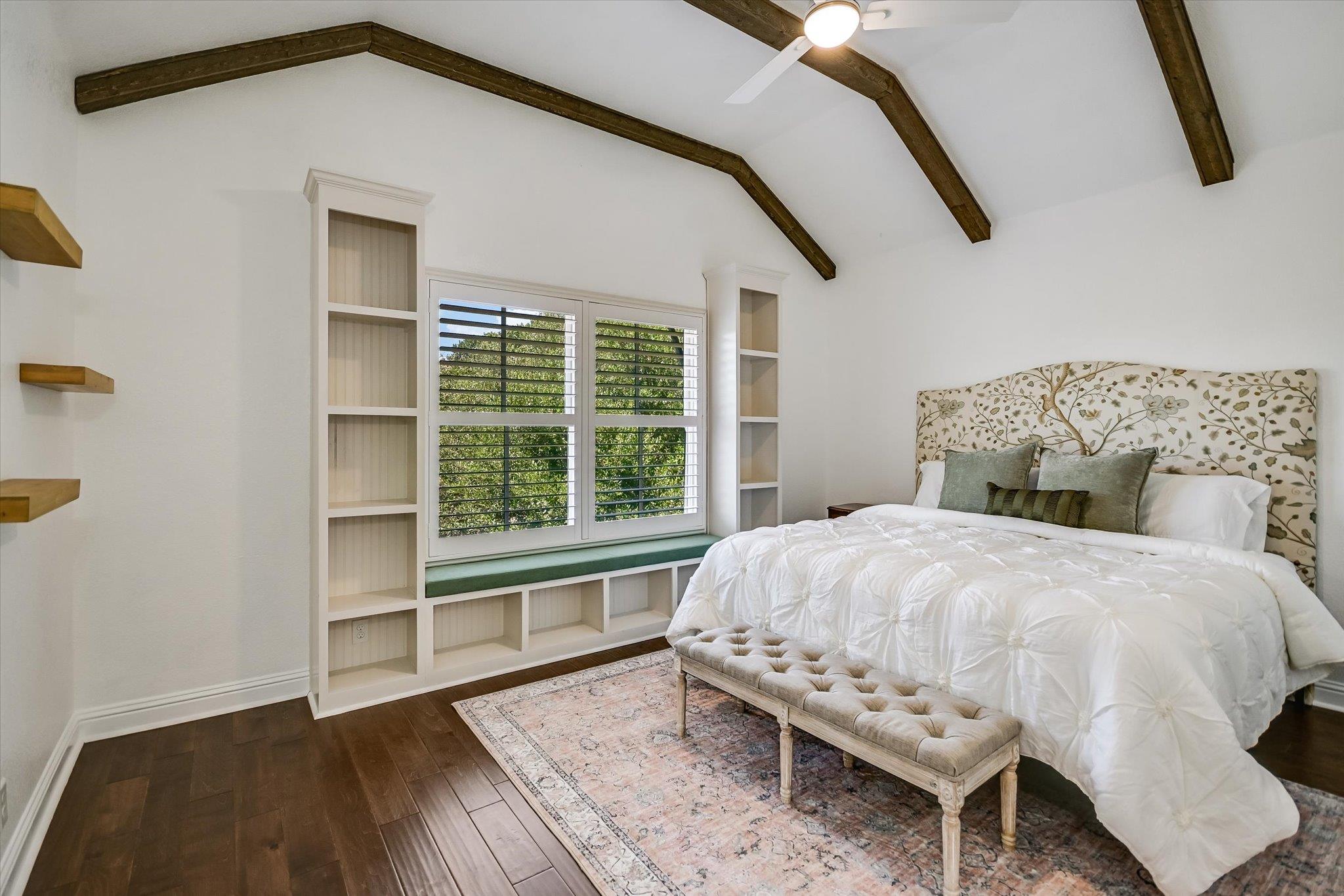 1402 Barclay DR Unit: E