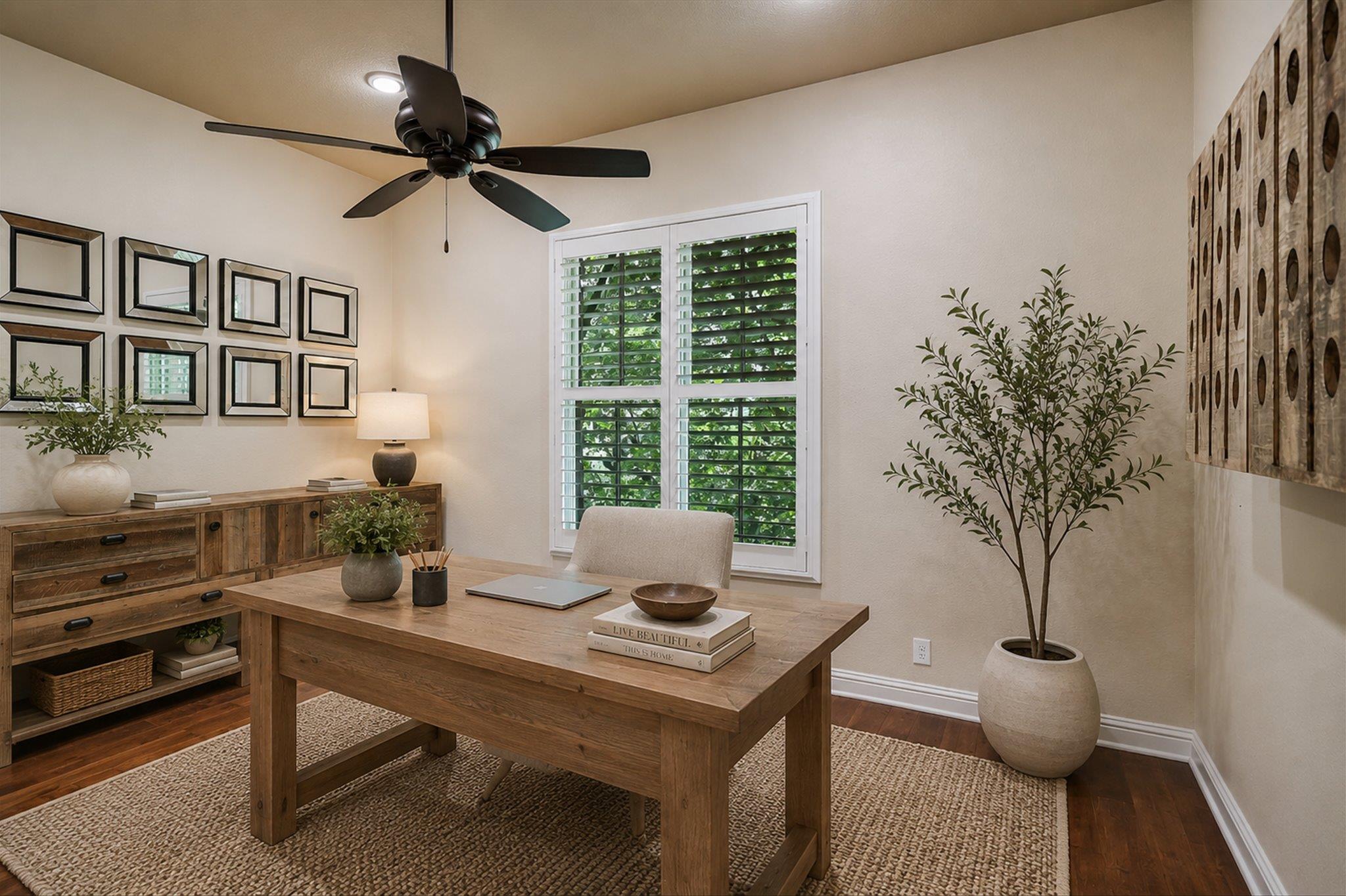 1402 Barclay DR Unit: E