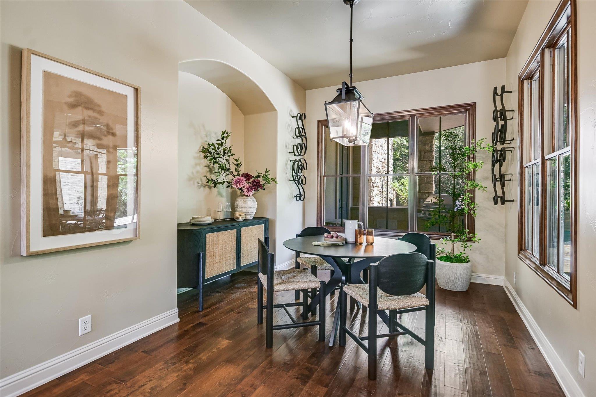 1402 Barclay DR Unit: E