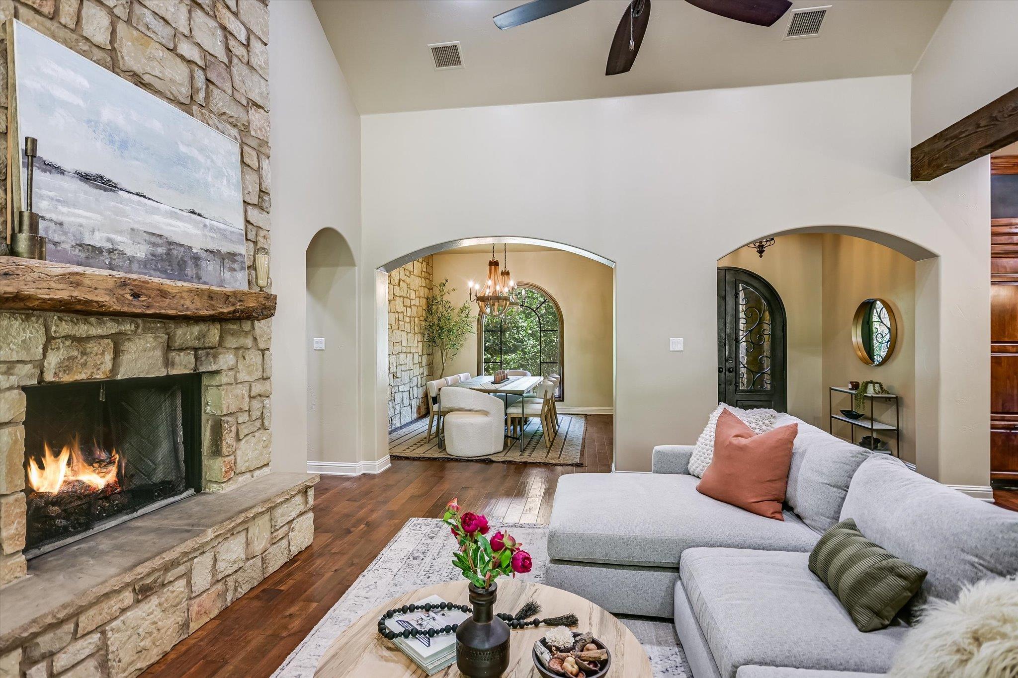 1402 Barclay DR Unit: E