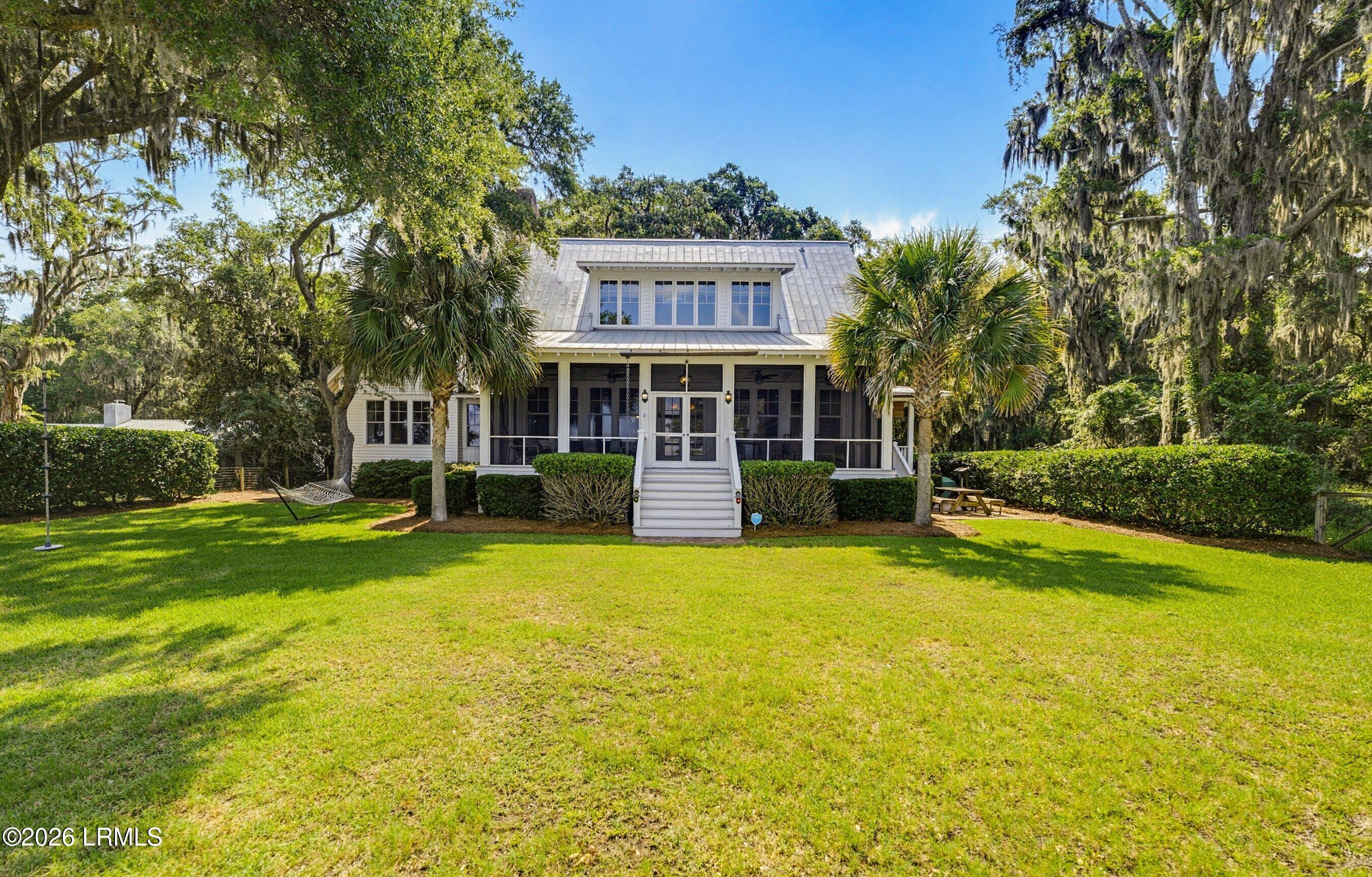 171 Bay Point Road, St. Helena Island