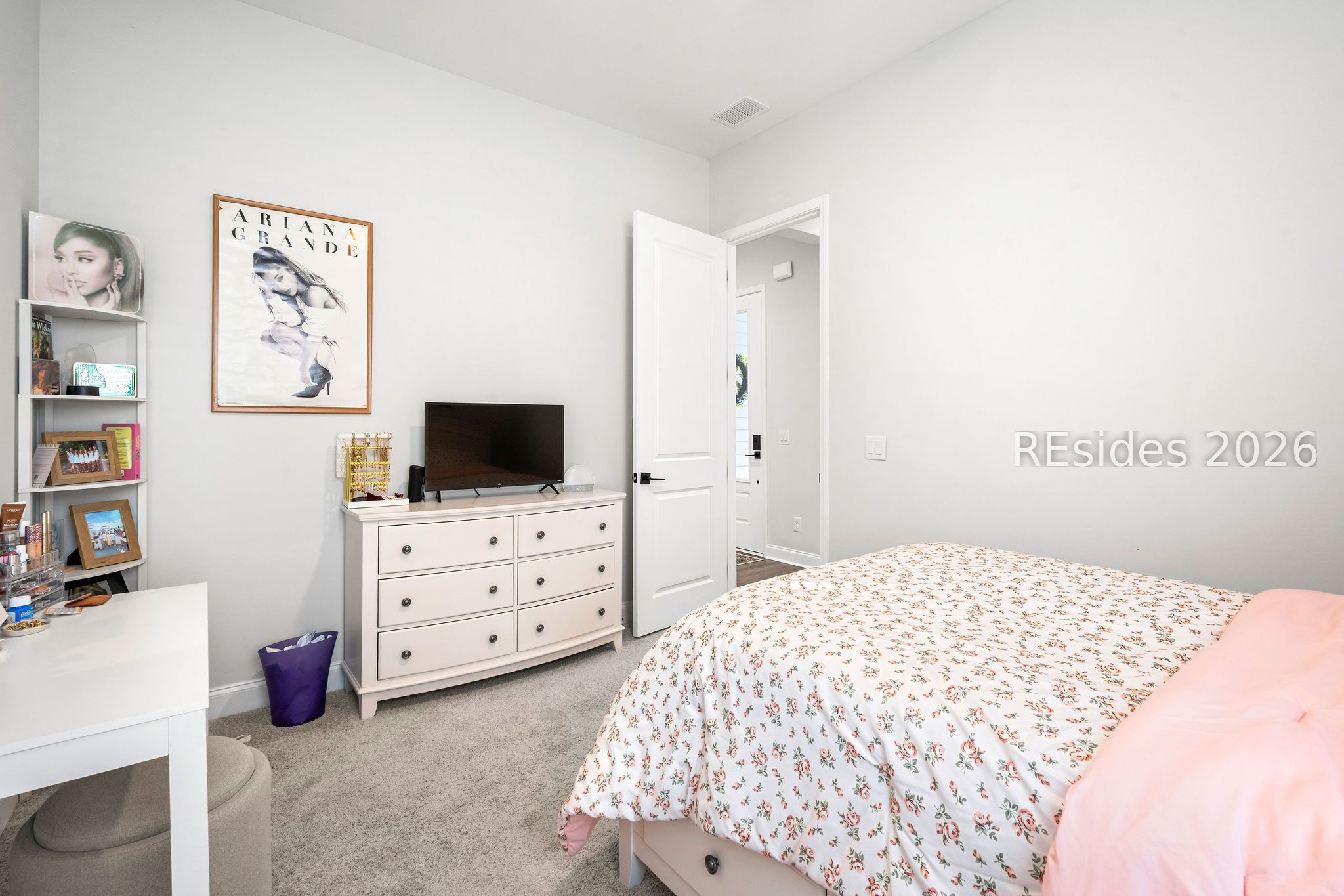 131 Foxbriar Court