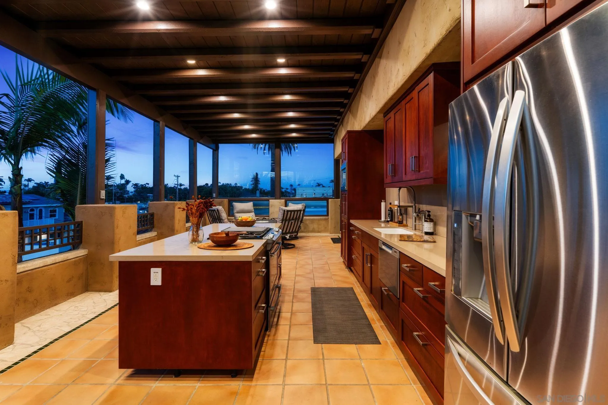 1728 West Lewis
