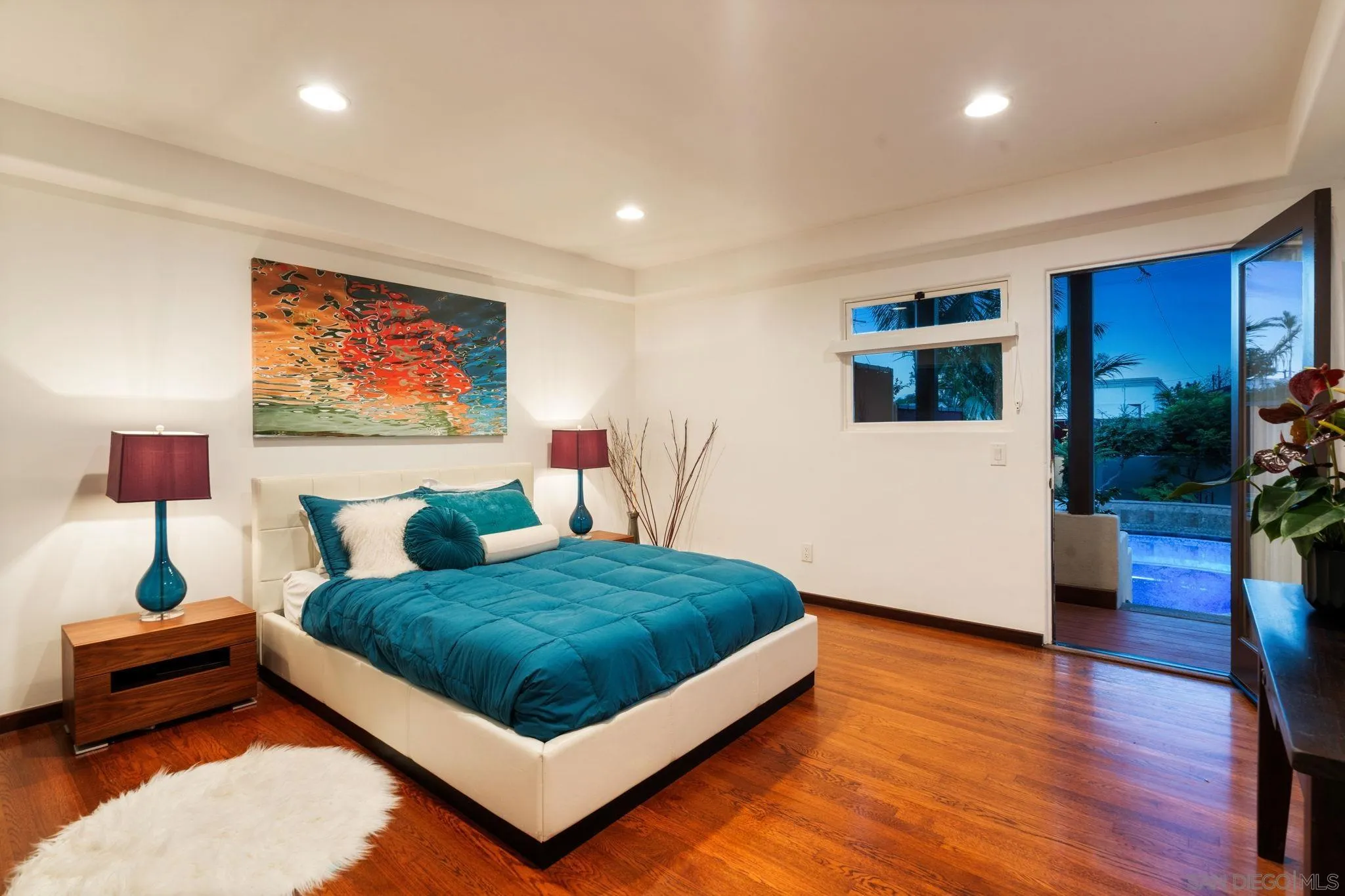1728 West Lewis