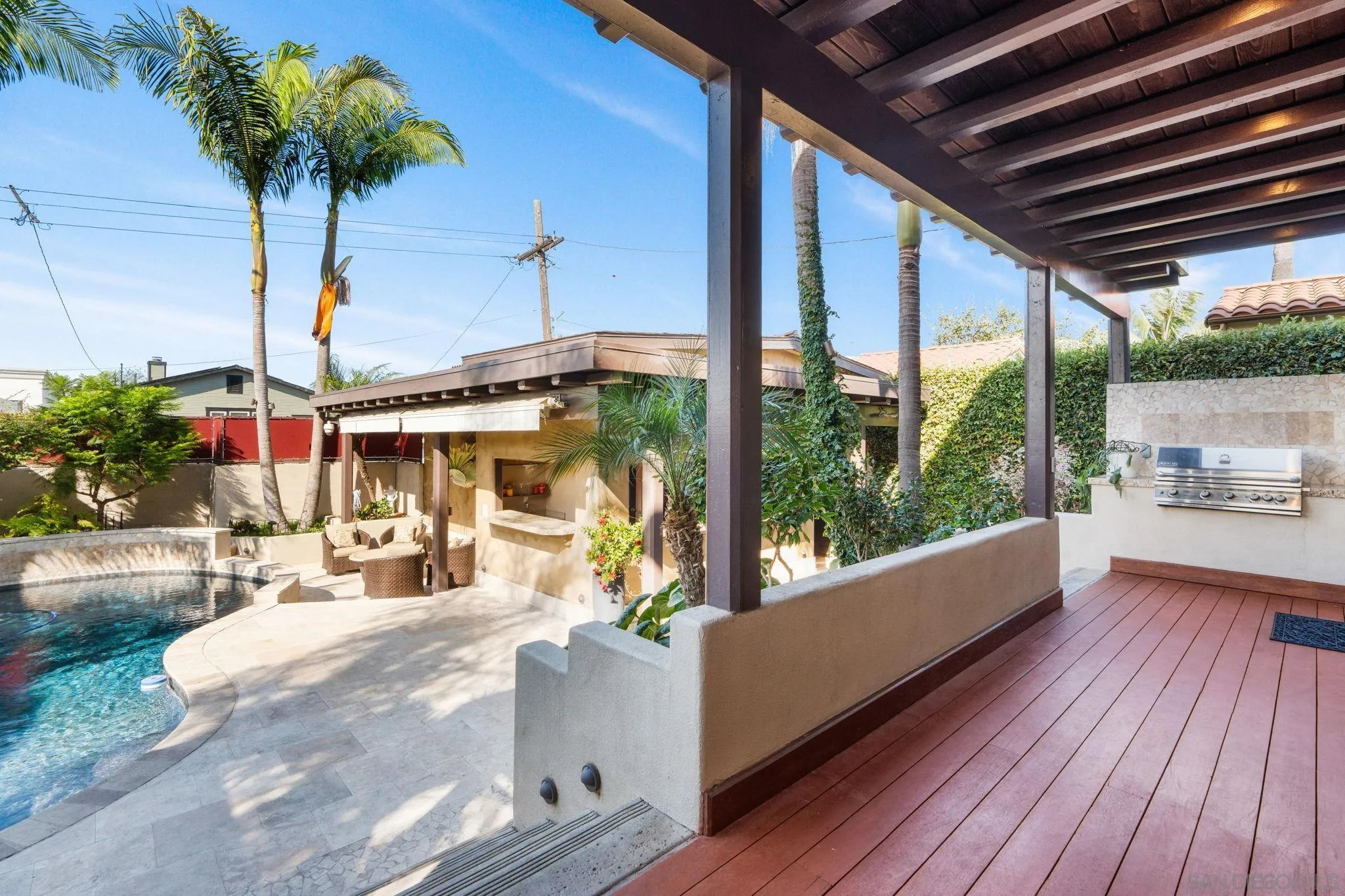 1728 West Lewis