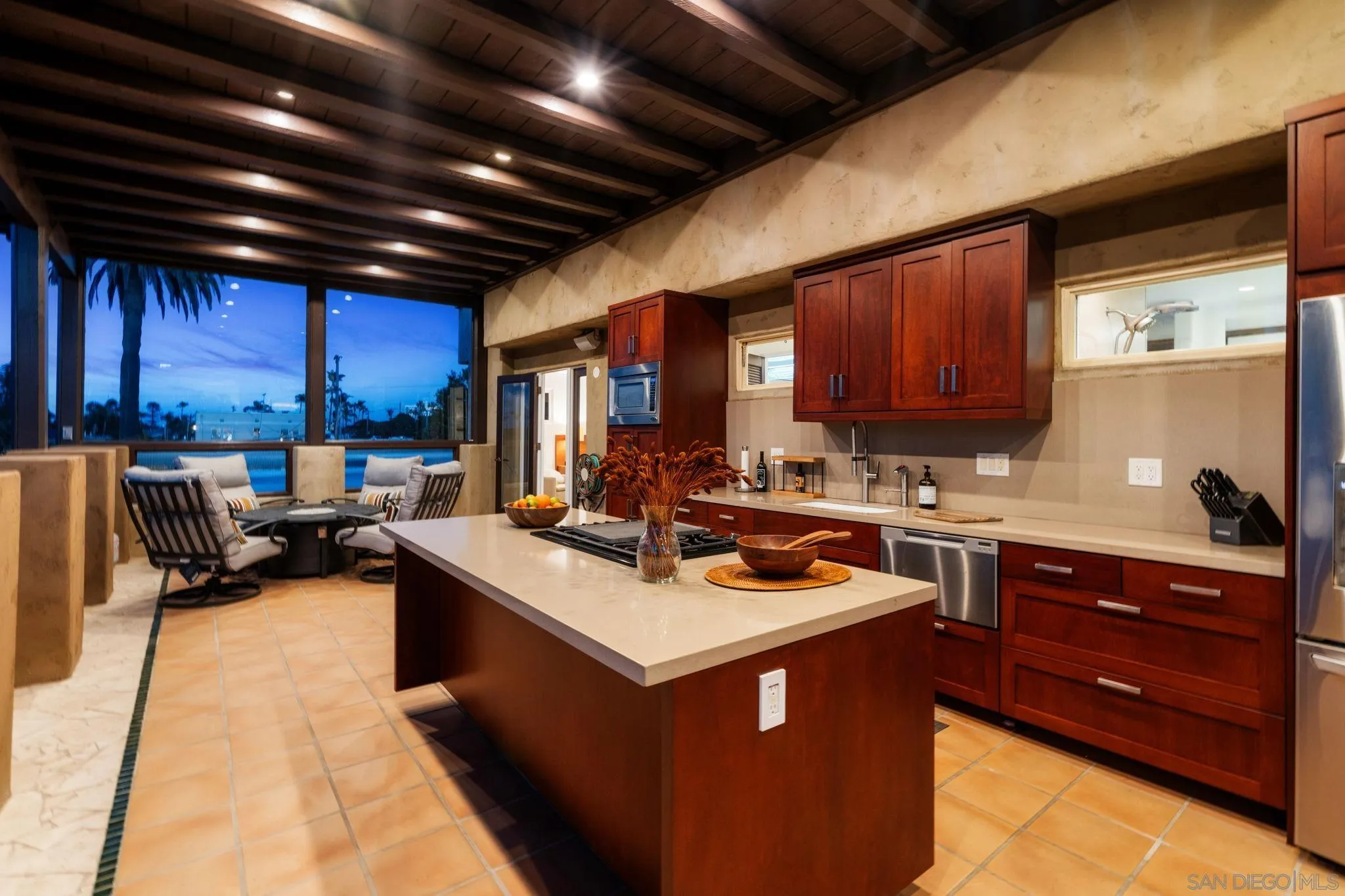 1728 West Lewis