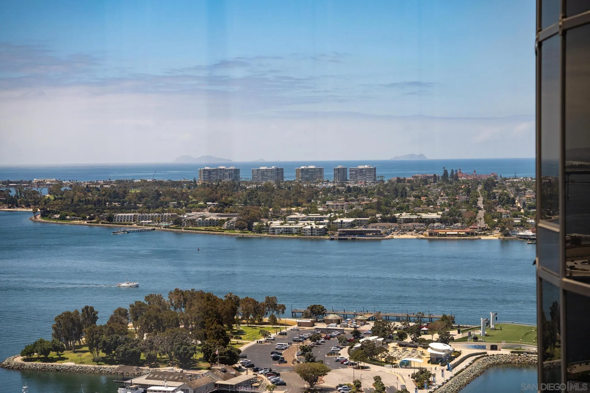 200 Harbor Unit 3001