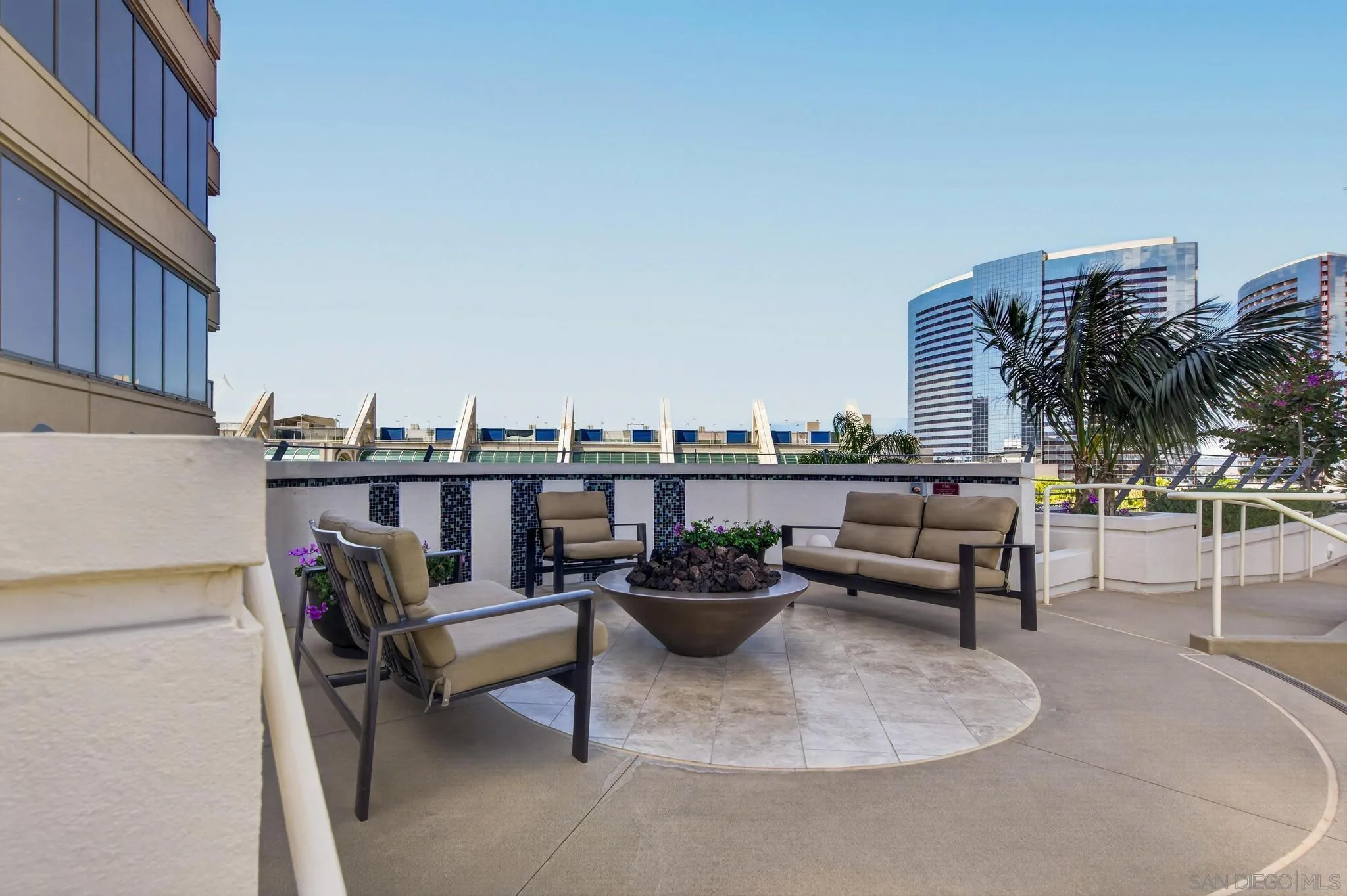 200 Harbor Unit 3001