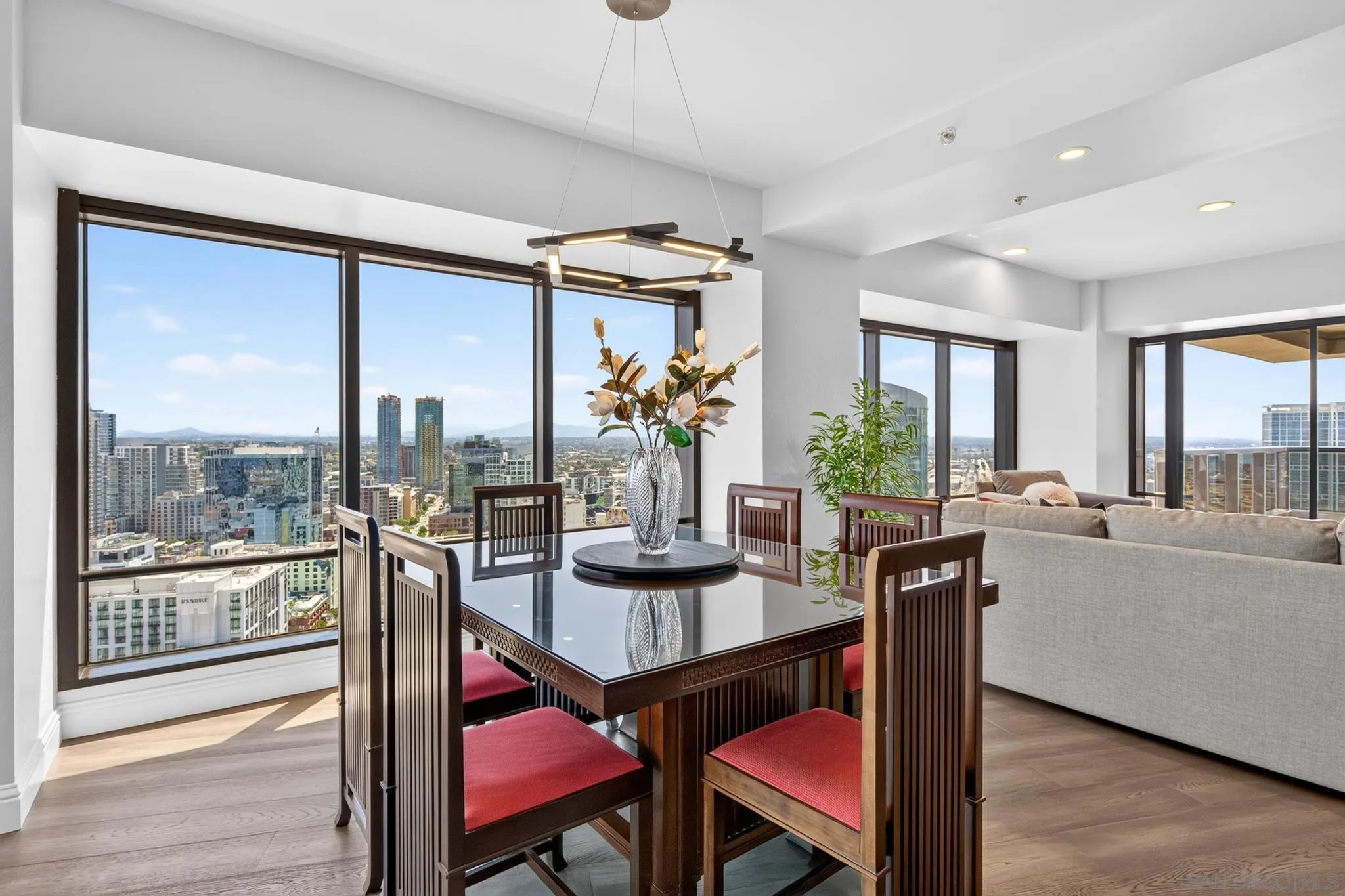 200 Harbor Unit 3001