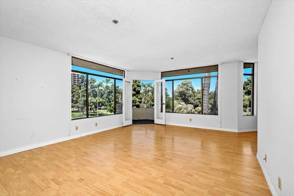 3290 6th Avenue Unit 4c