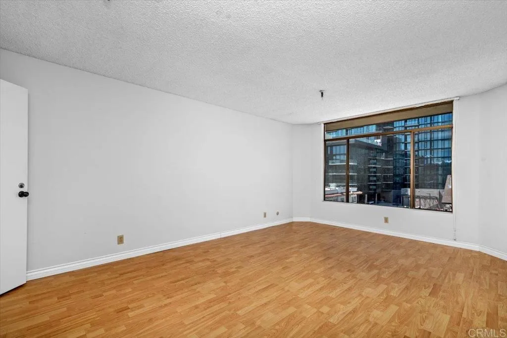 3290 6th Avenue Unit 4c