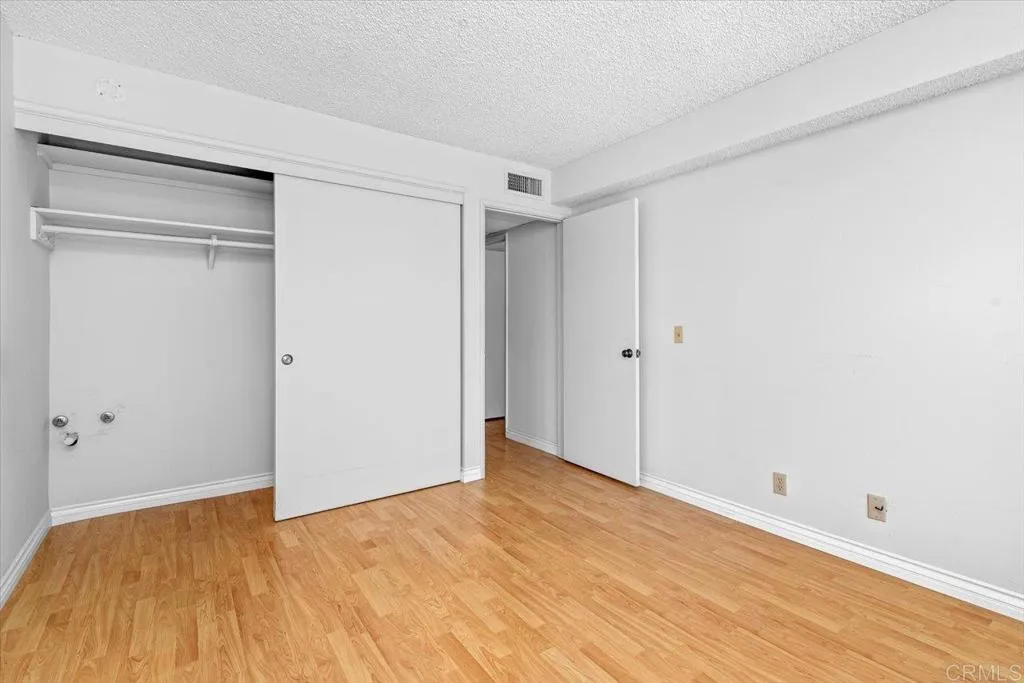 3290 6th Avenue Unit 4c