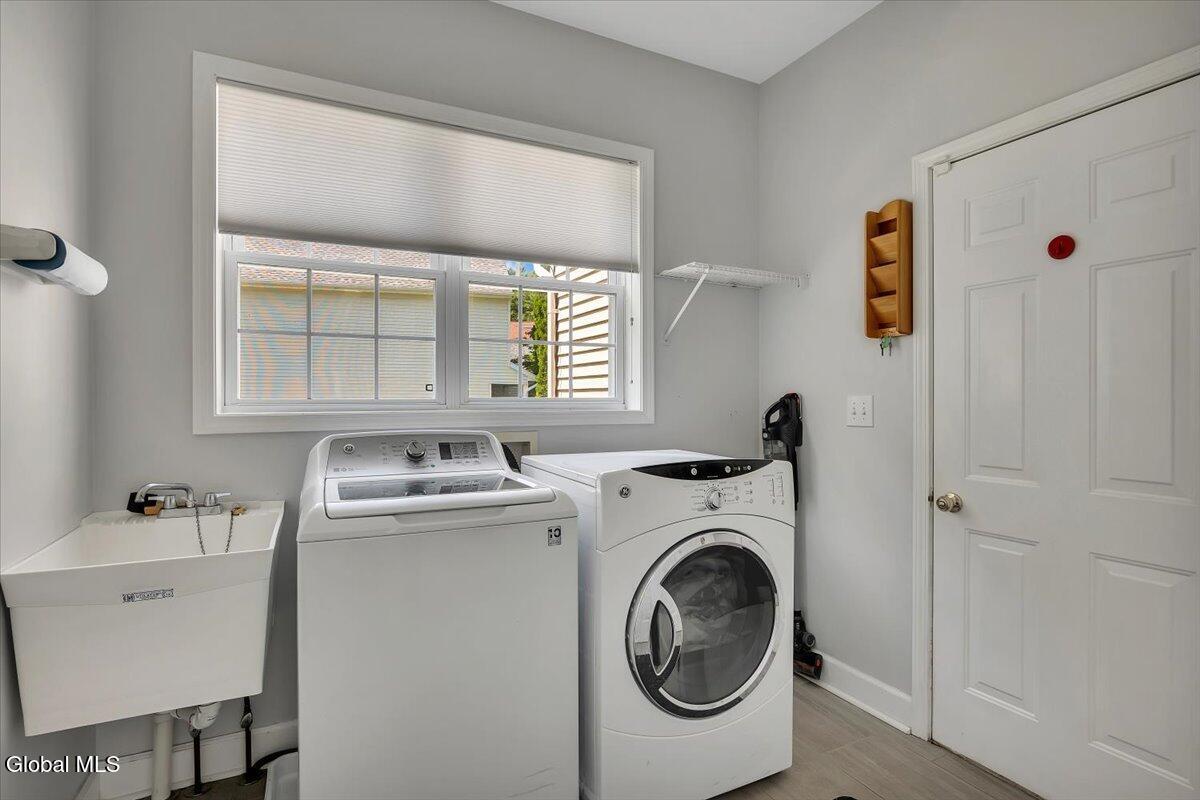 35 Willowbrook Terrace