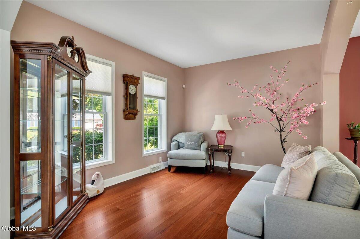 35 Willowbrook Terrace