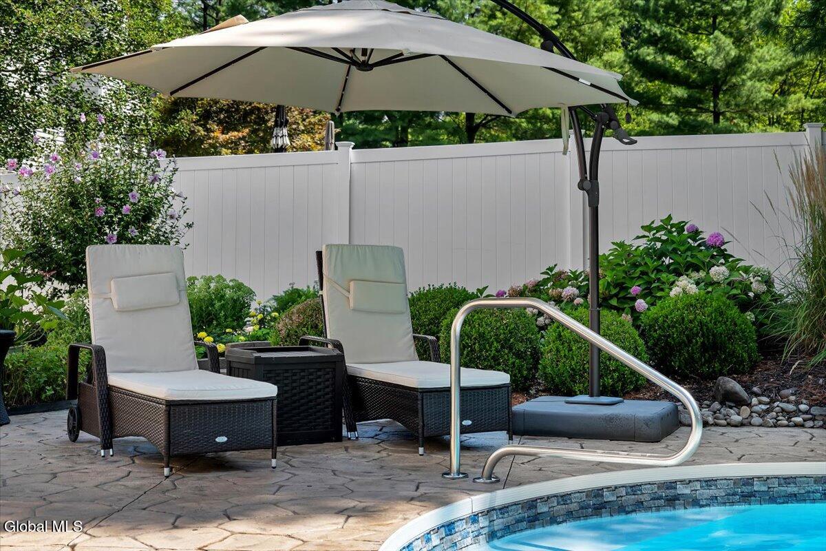 35 Willowbrook Terrace