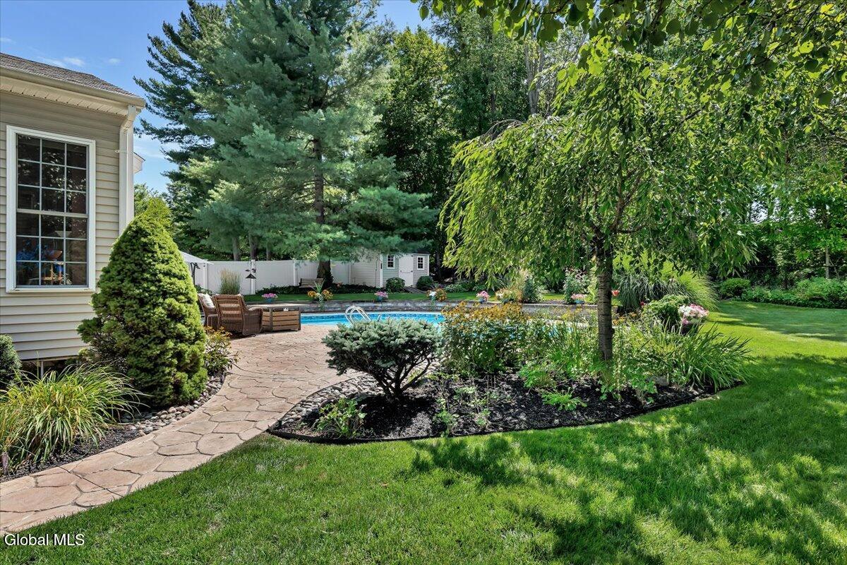 35 Willowbrook Terrace