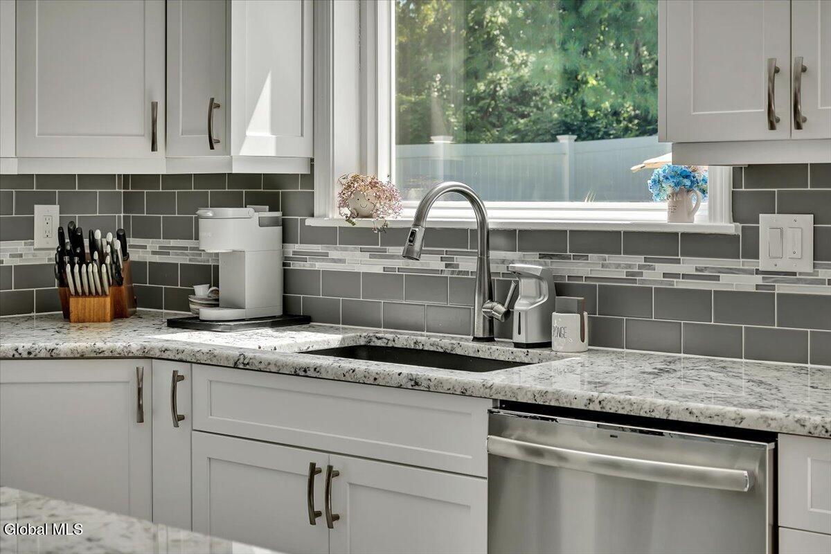 35 Willowbrook Terrace