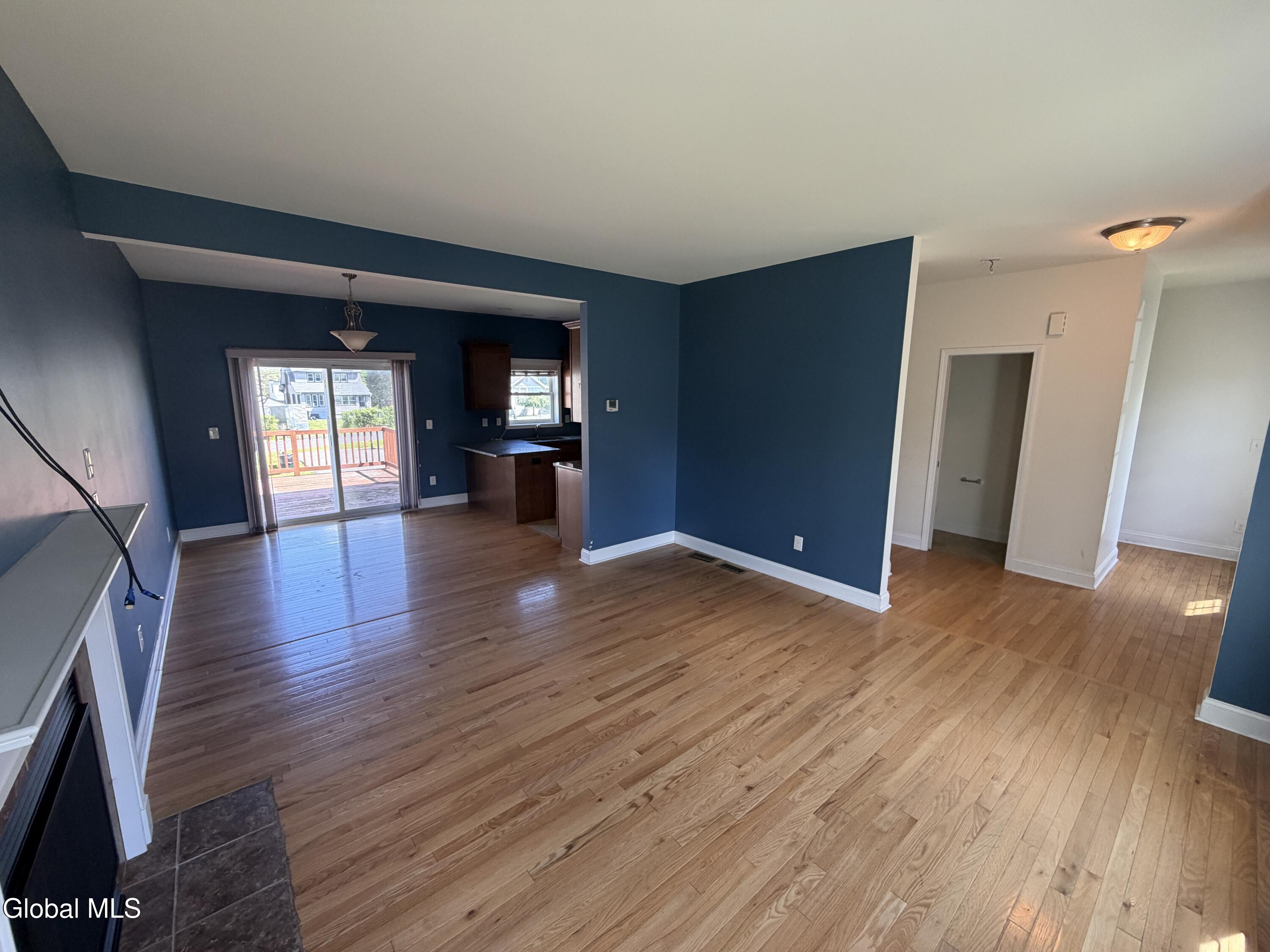 11 Highland View Avenue