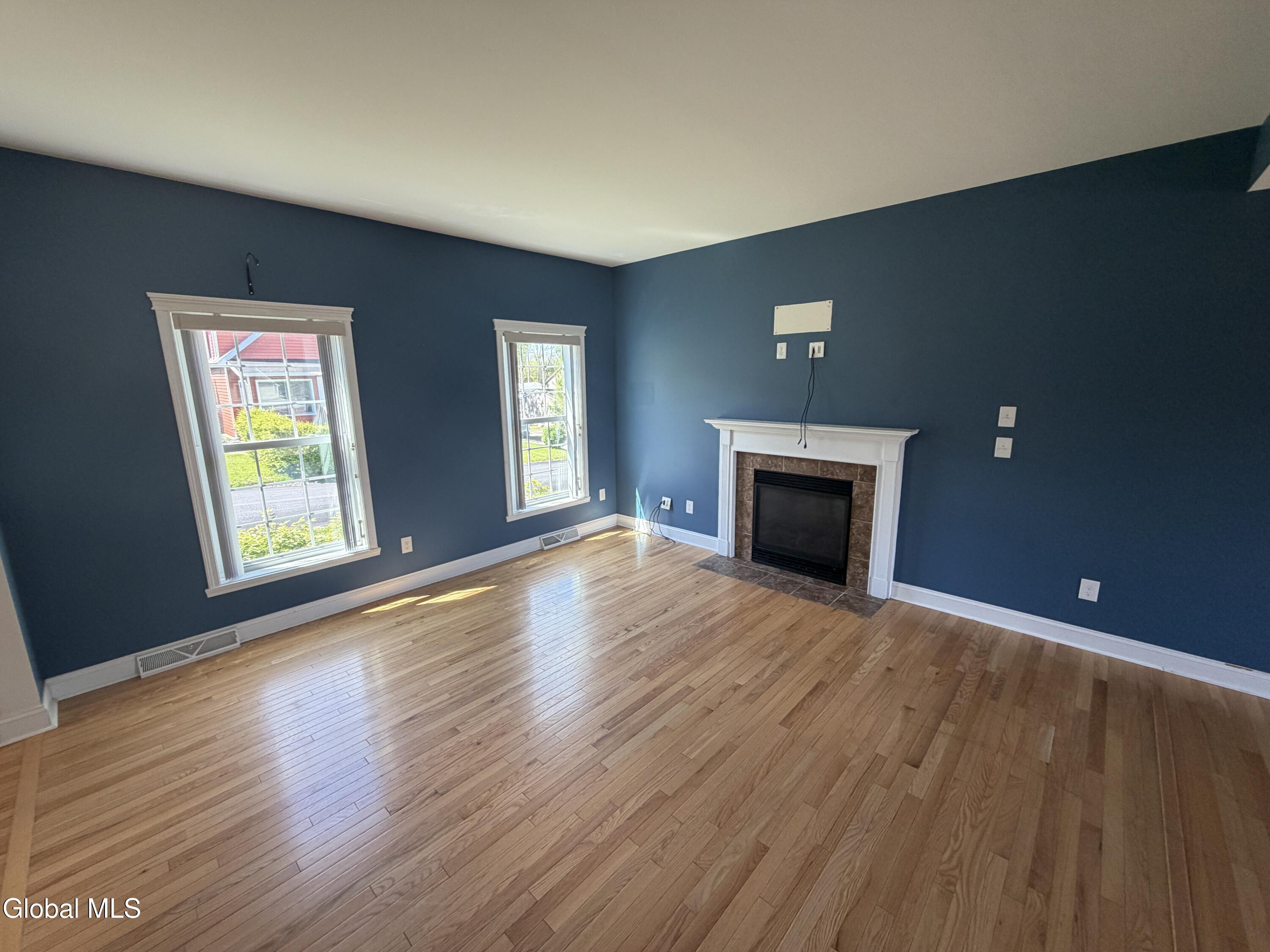11 Highland View Avenue