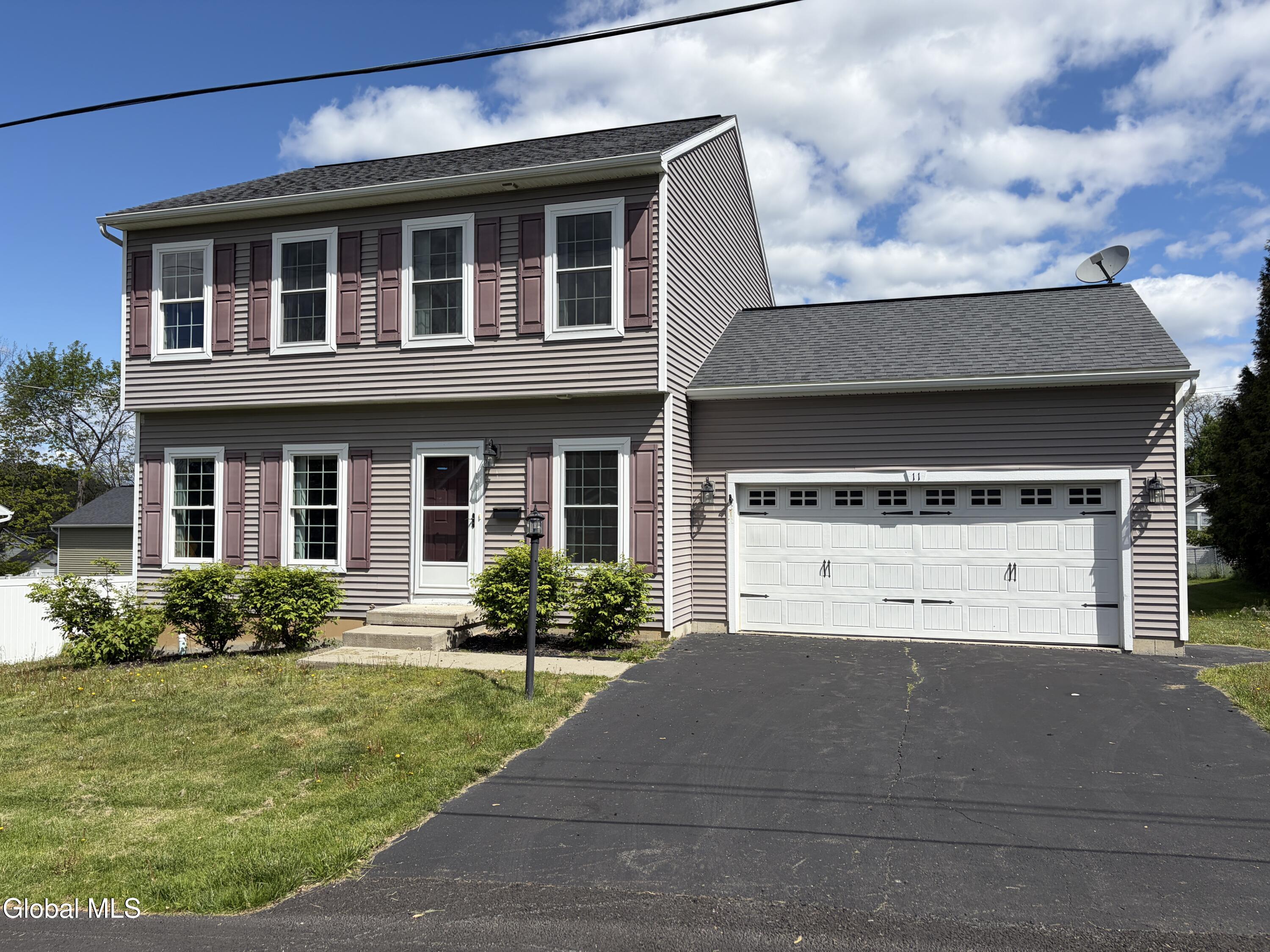 11 Highland View Avenue