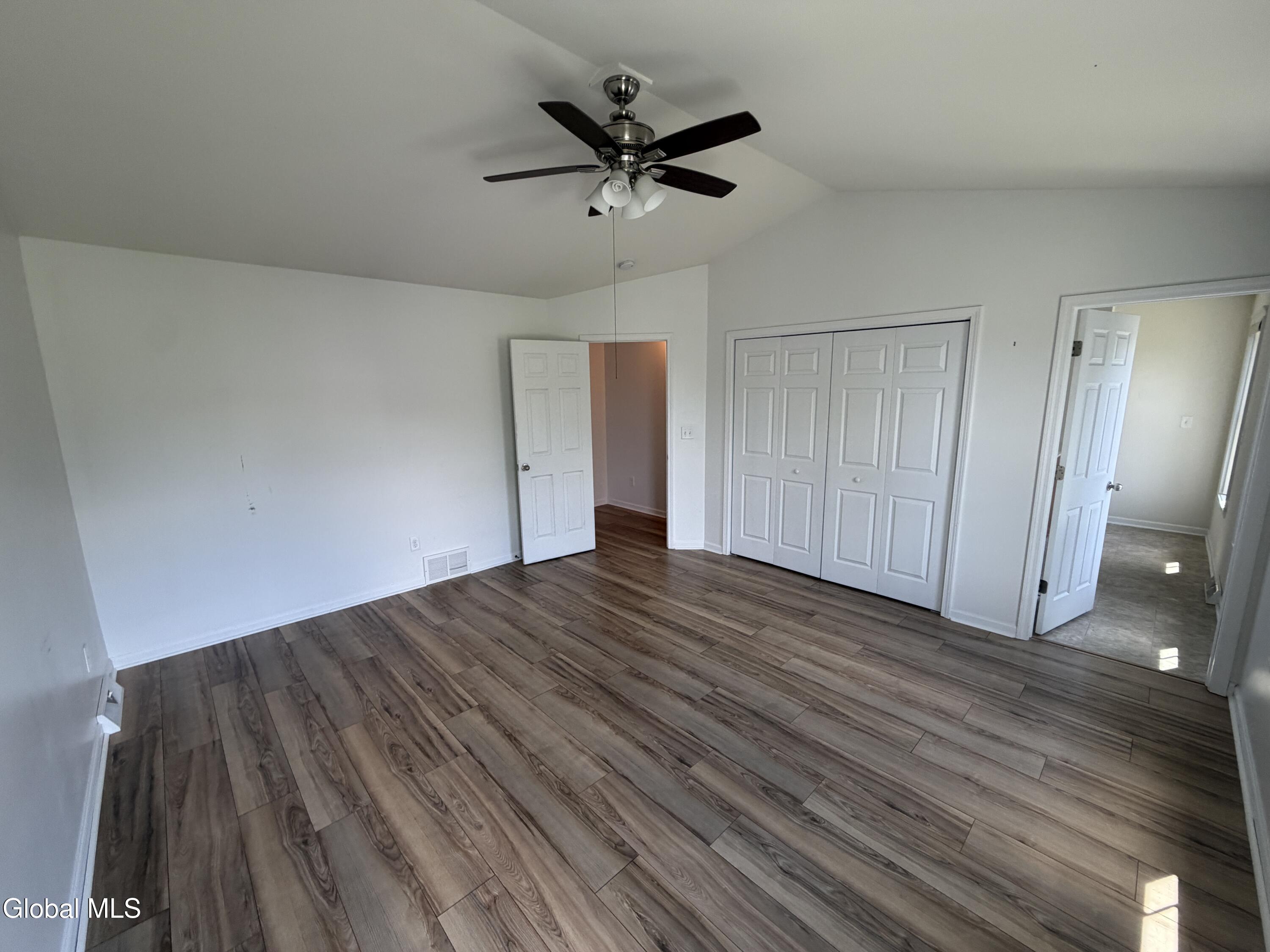 11 Highland View Avenue