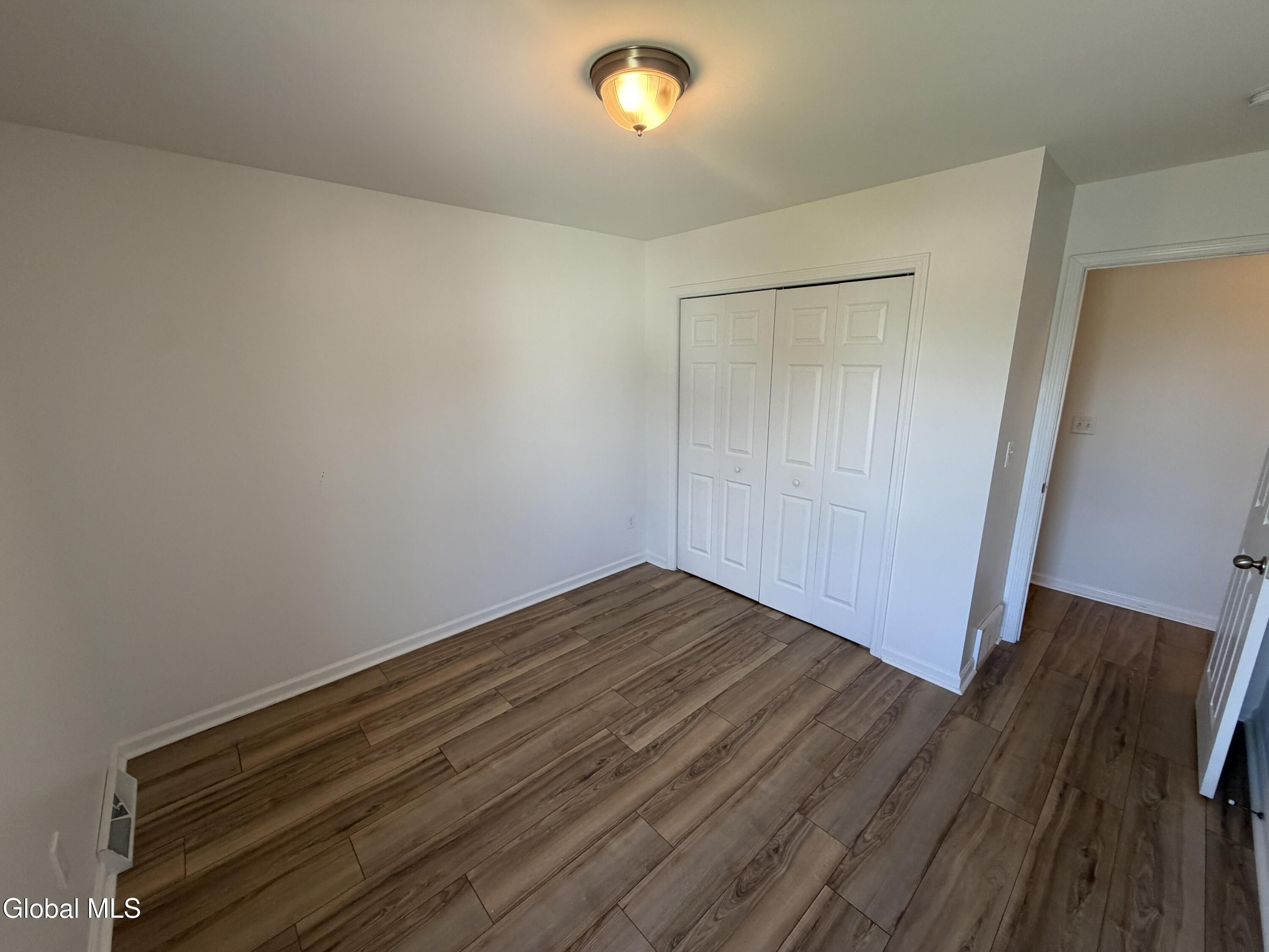 11 Highland View Avenue