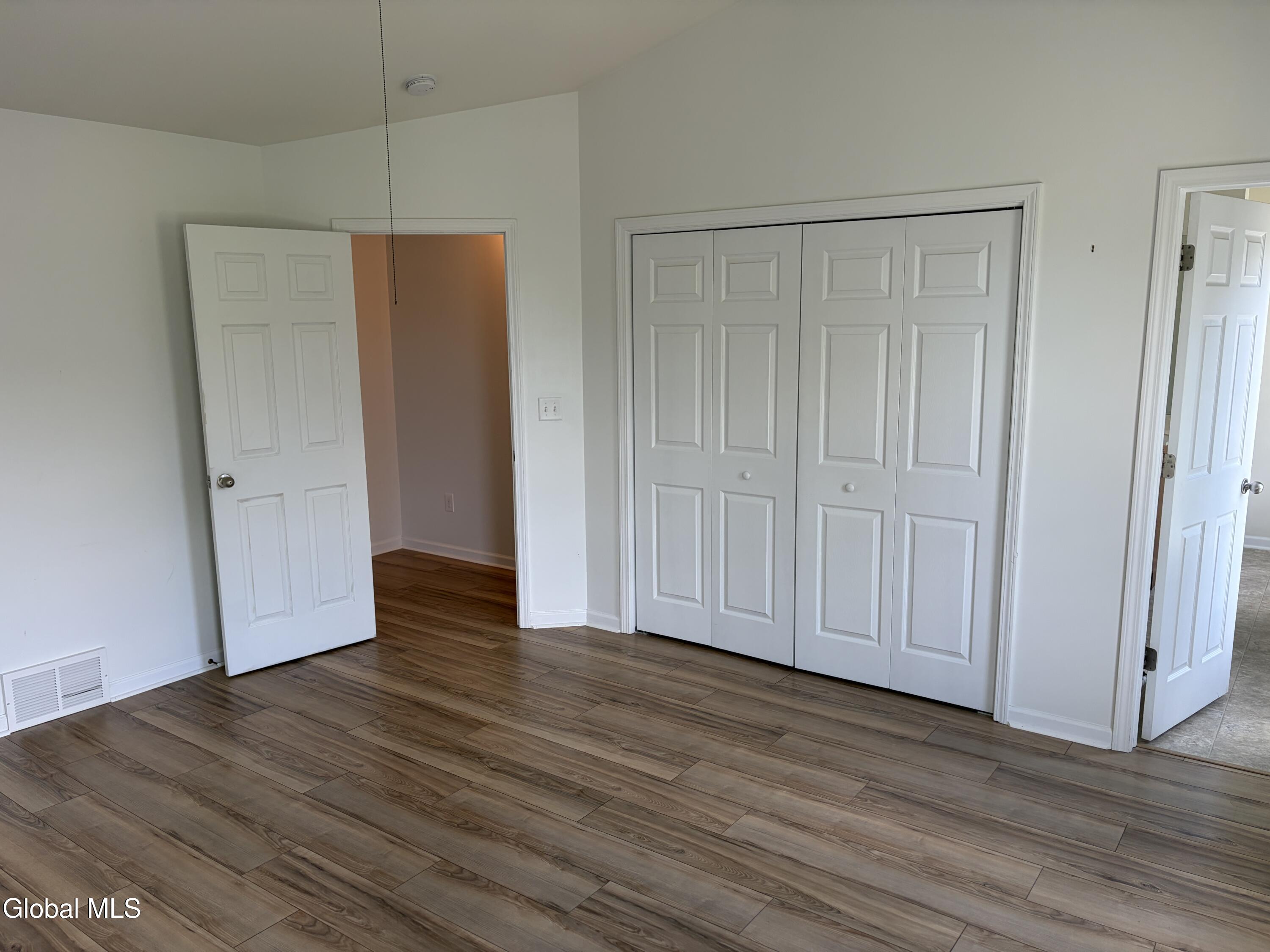 11 Highland View Avenue