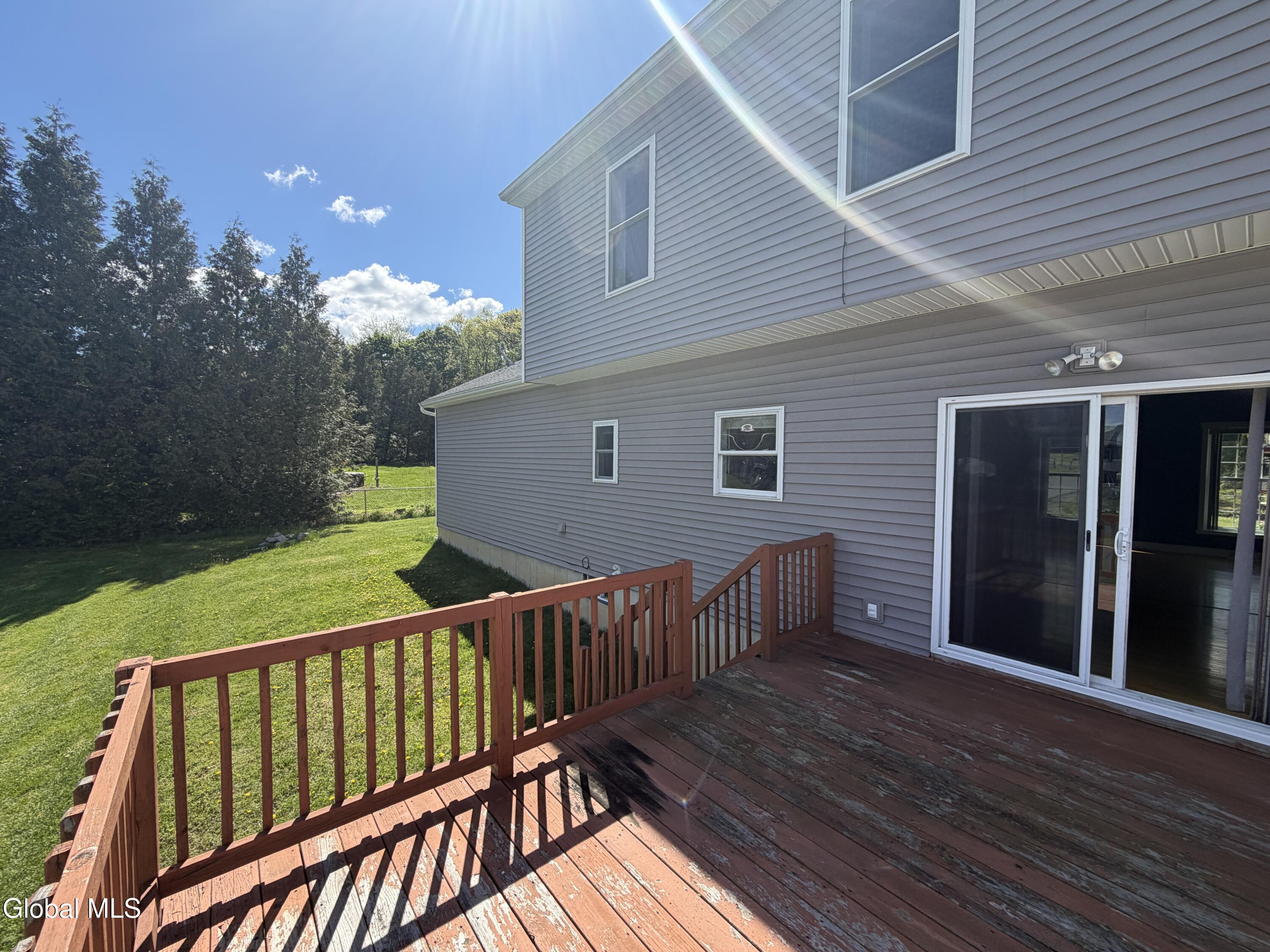11 Highland View Avenue