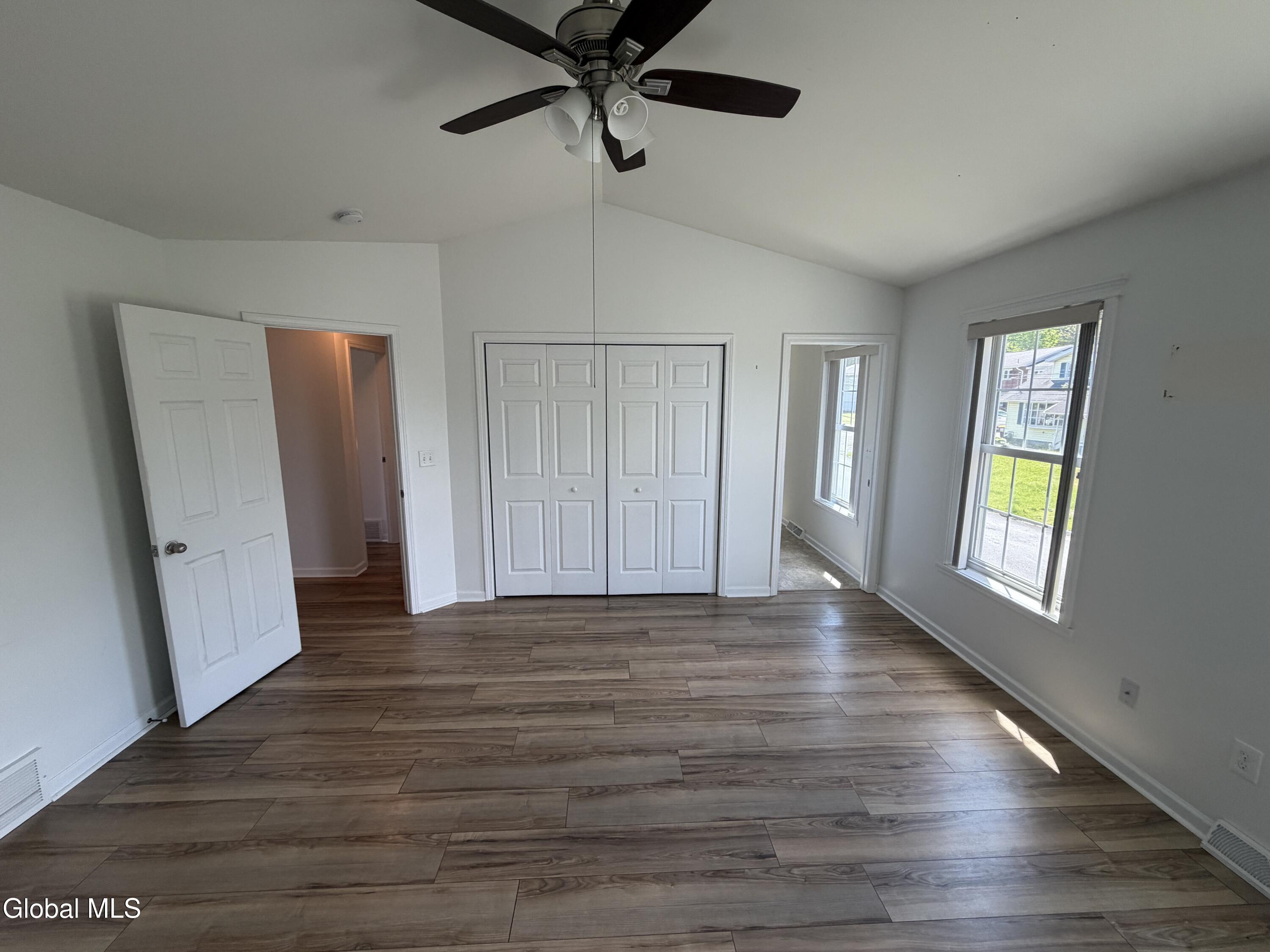 11 Highland View Avenue
