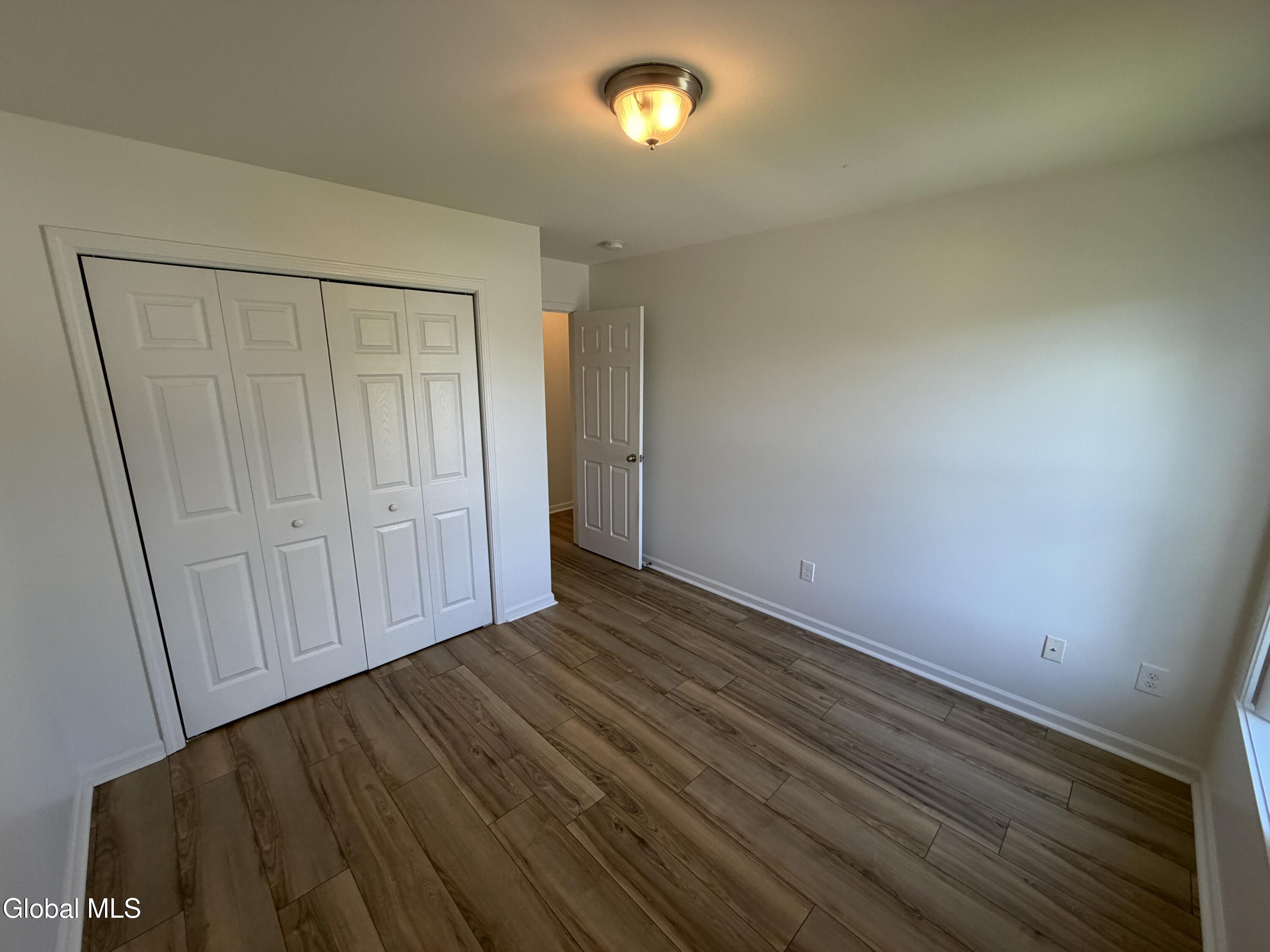 11 Highland View Avenue