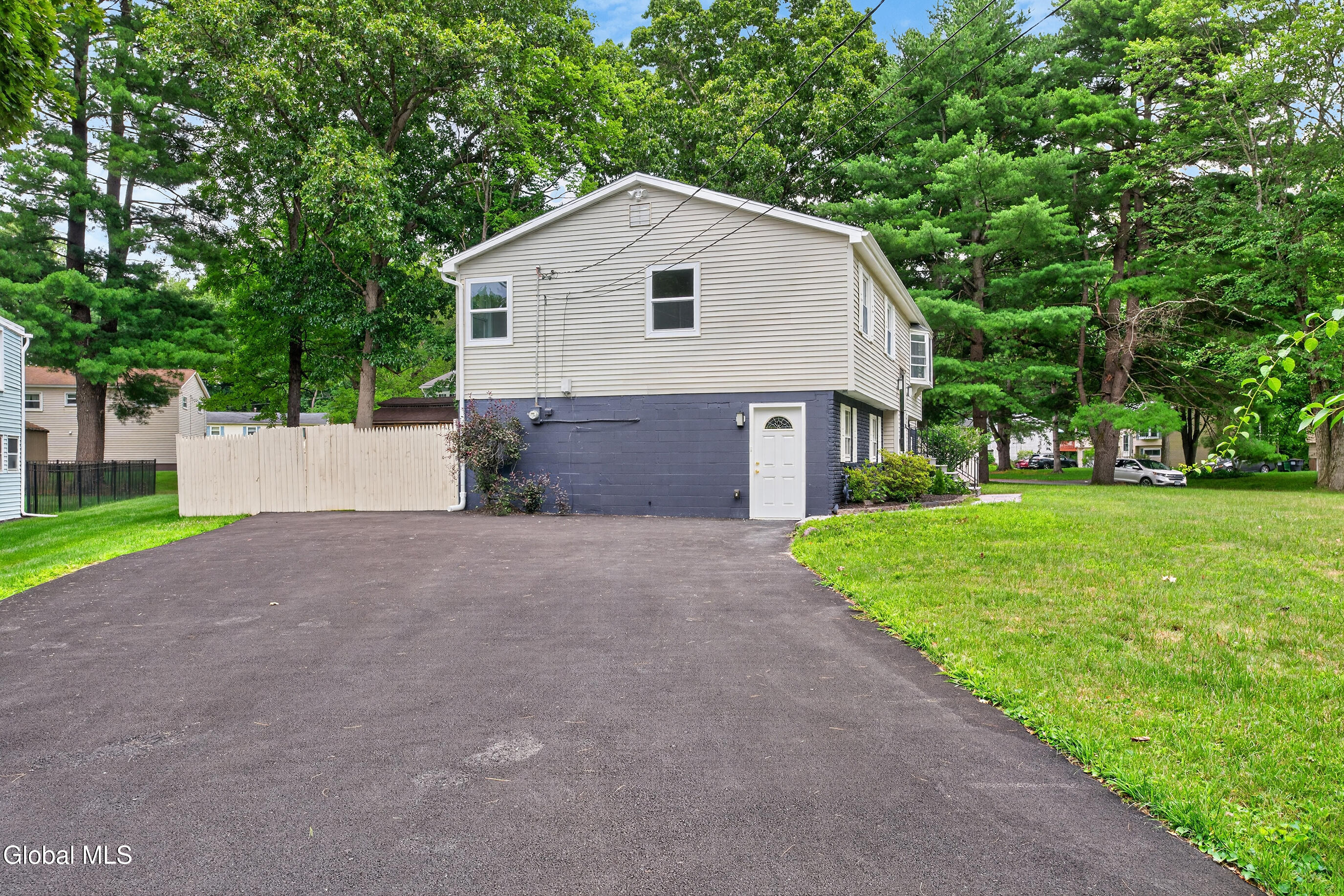 47 Parkwood Drive
