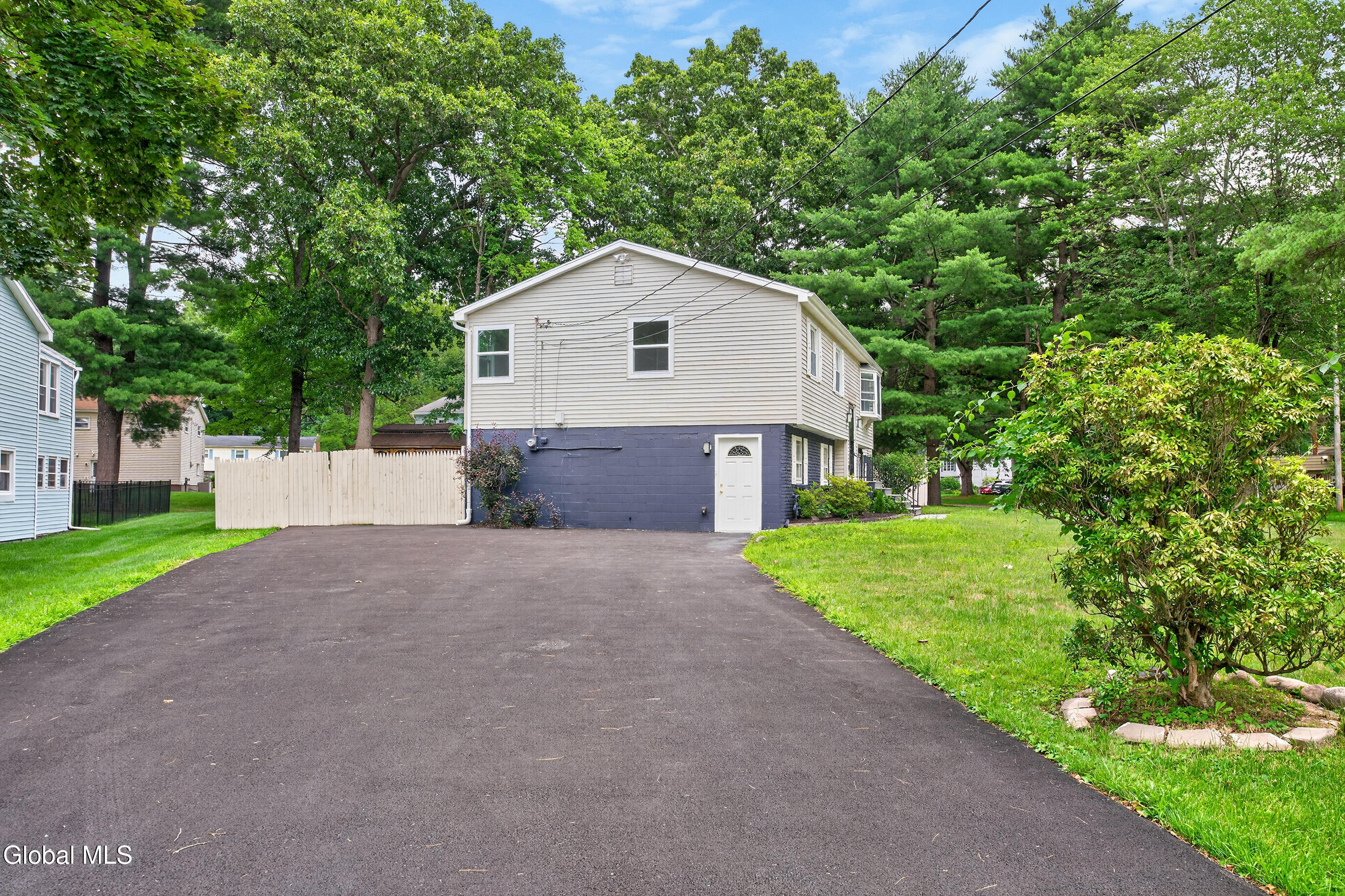 47 Parkwood Drive