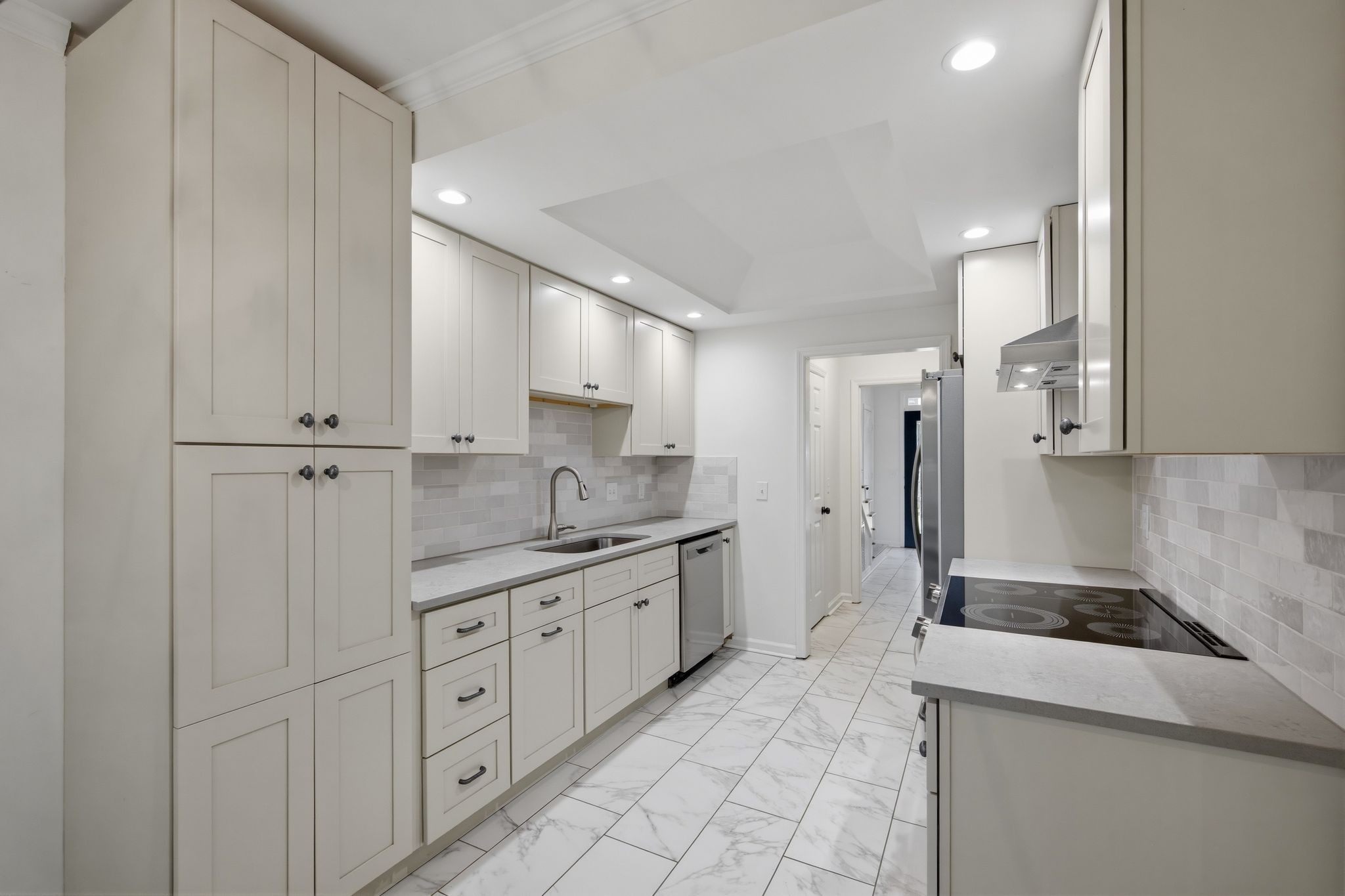 4400 Belmont Park Ter Unit: 201