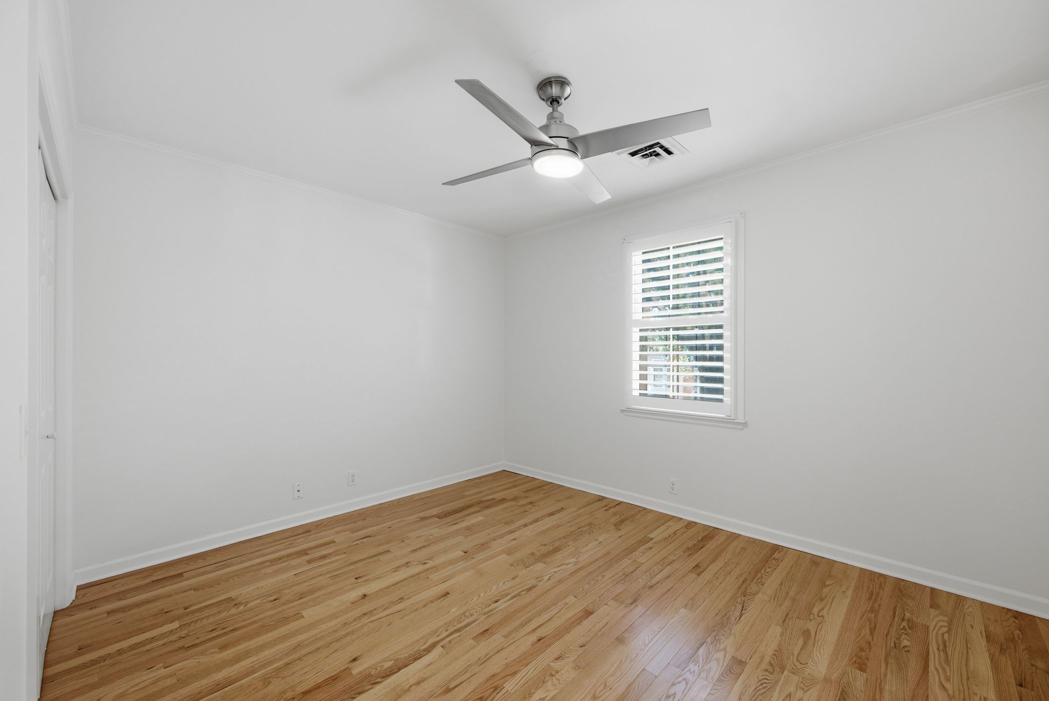 4400 Belmont Park Ter Unit: 201